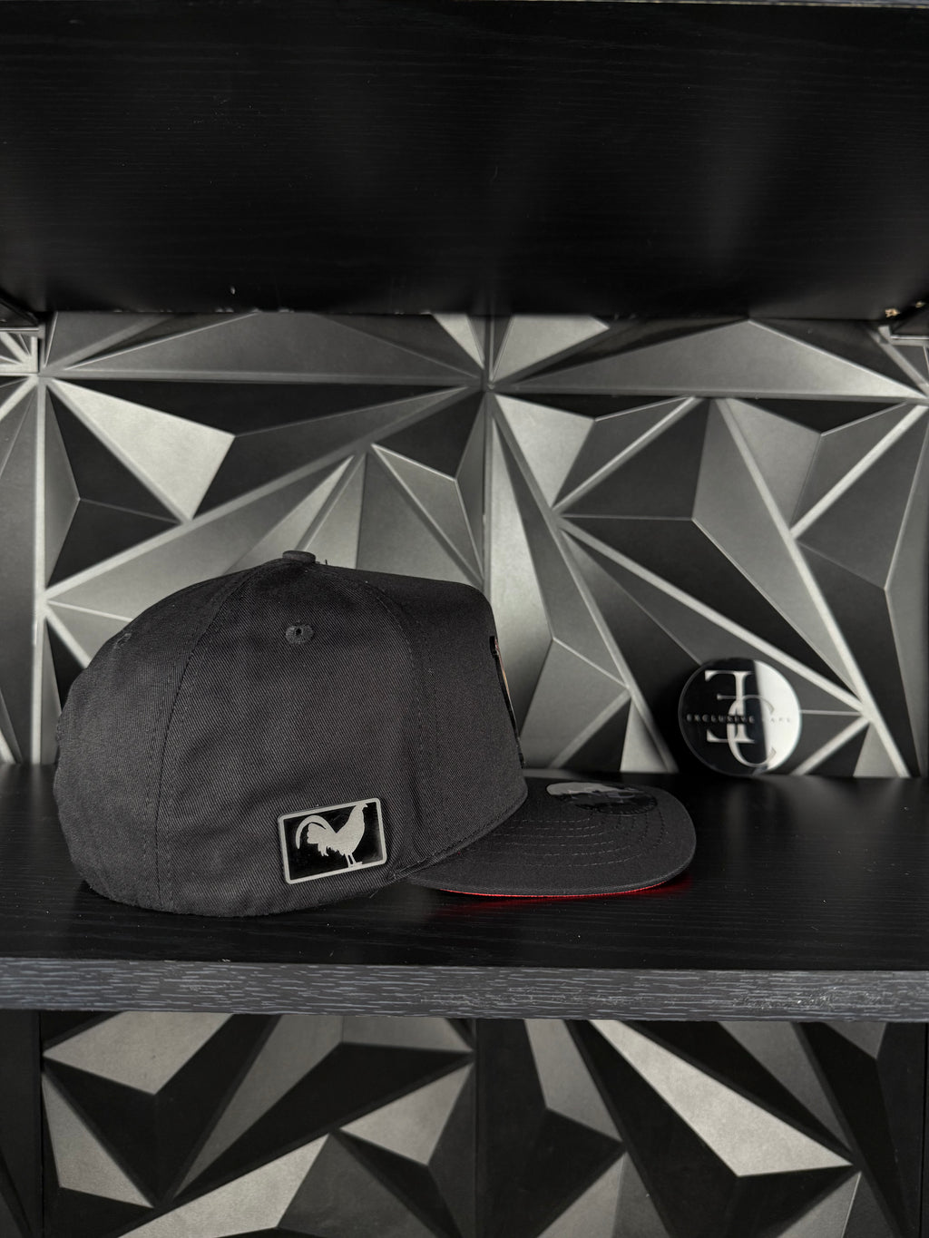 Exclusive Caps gallo Colorado SnapBack hat-black/red