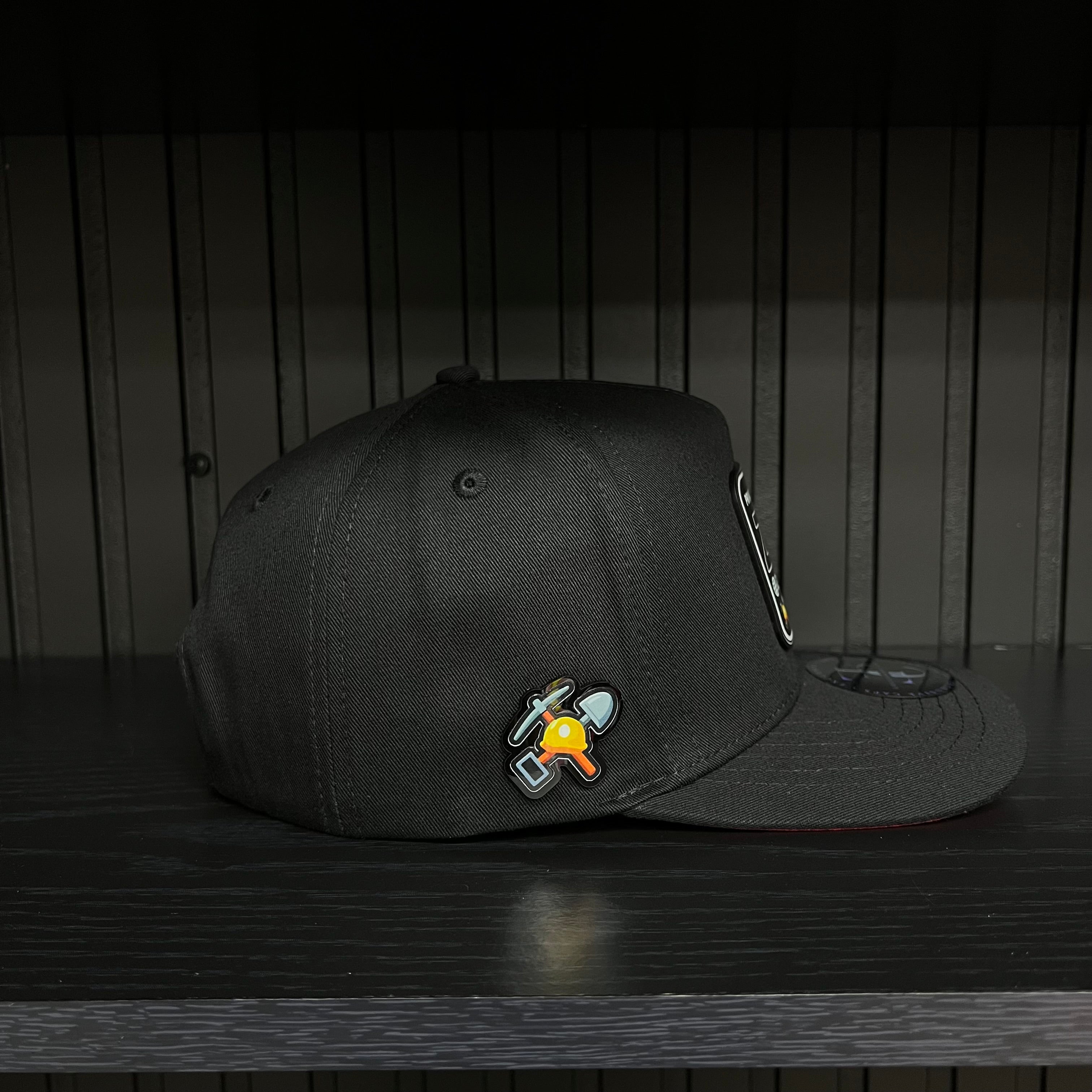 Exclusive Zacatecas Private Flight SnapBack Hat - Black/Red Cotton Cap