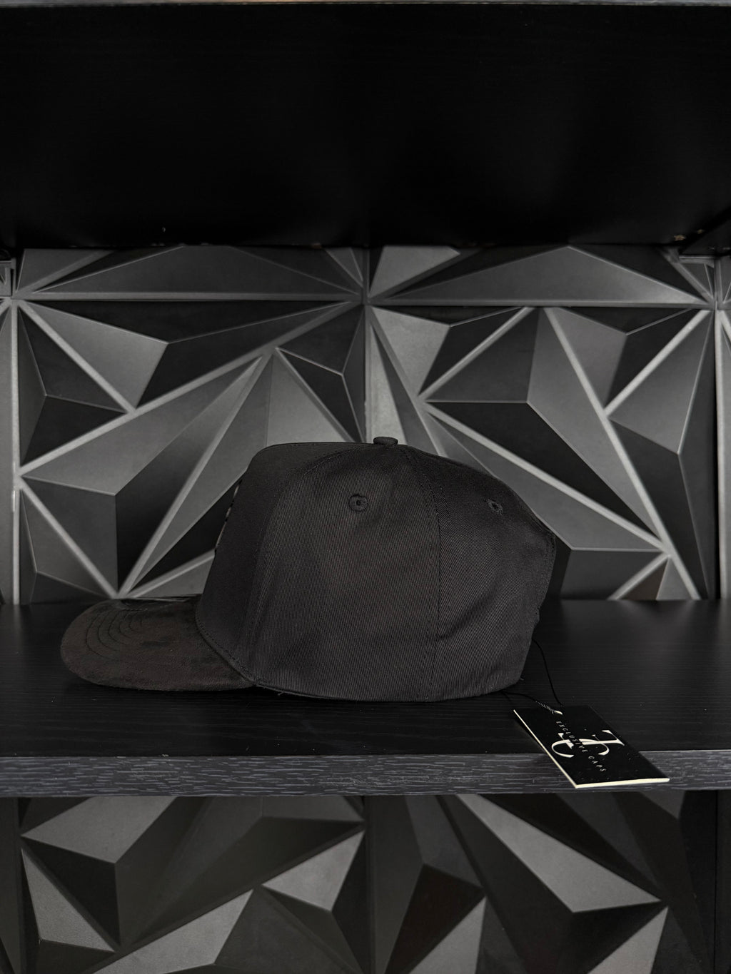 El gordo mz SnapBack hat- black Suede Visor