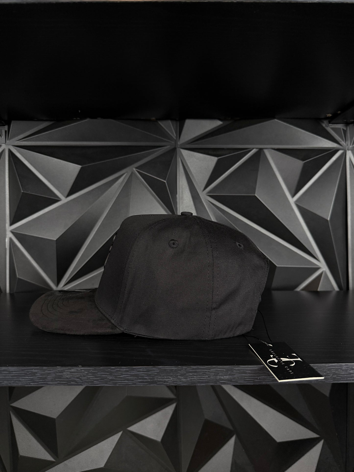 El gordo mz SnapBack hat- black Suede Visor