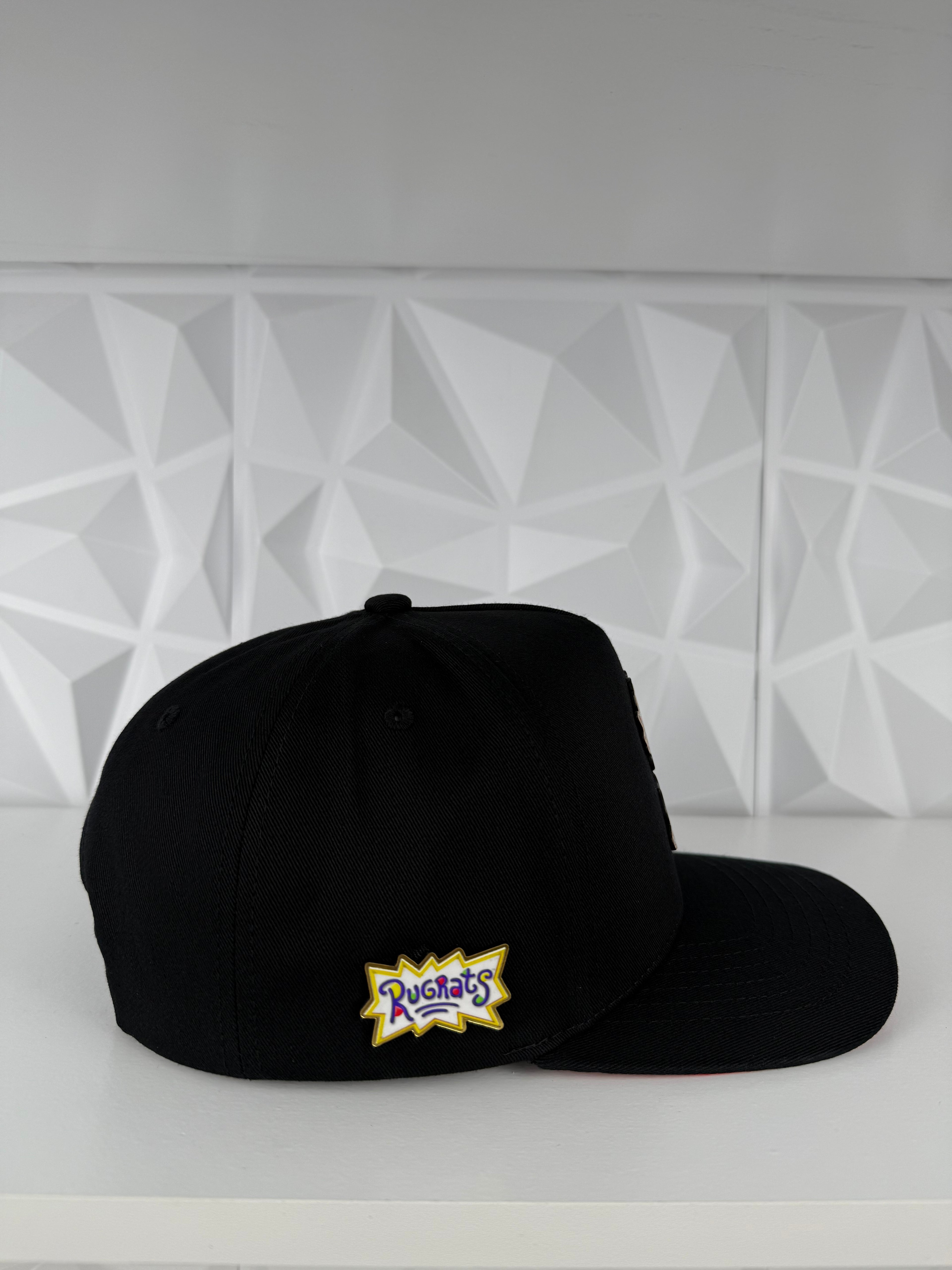 Rugrats Placa SnapBack Gorra- Negra/Roja