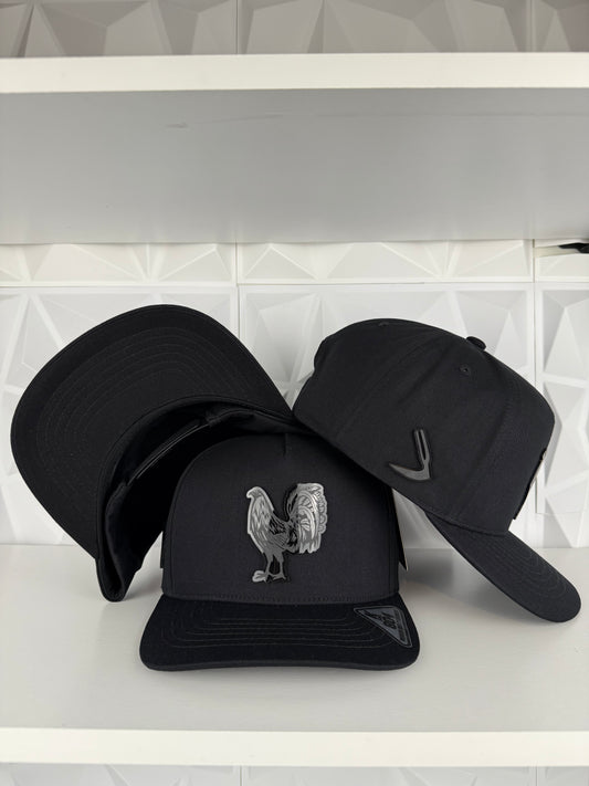 Gallo Placa SnapBack Gorra- Negra