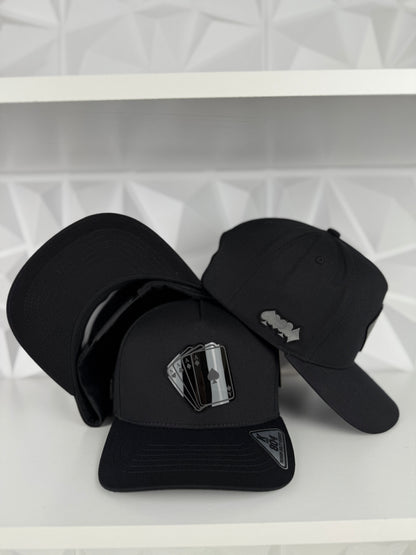 Poker Placa SnapBack Gorra- Negra