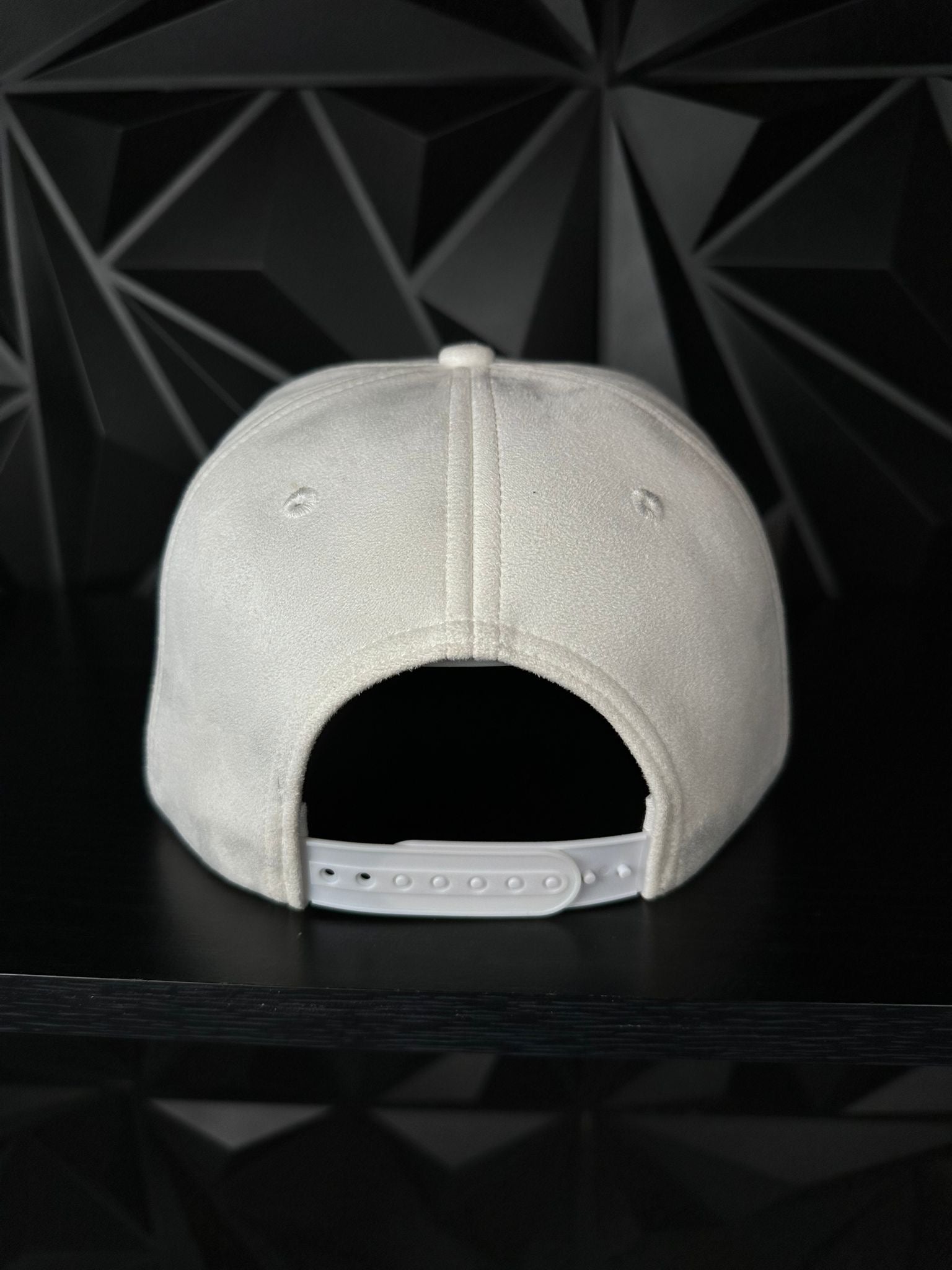Gallo plate SnapBack hat-white/black
