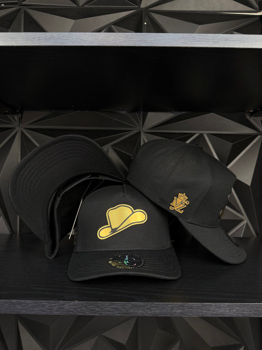 Gold Sombrero Placa SnapBack Gorra-Negra