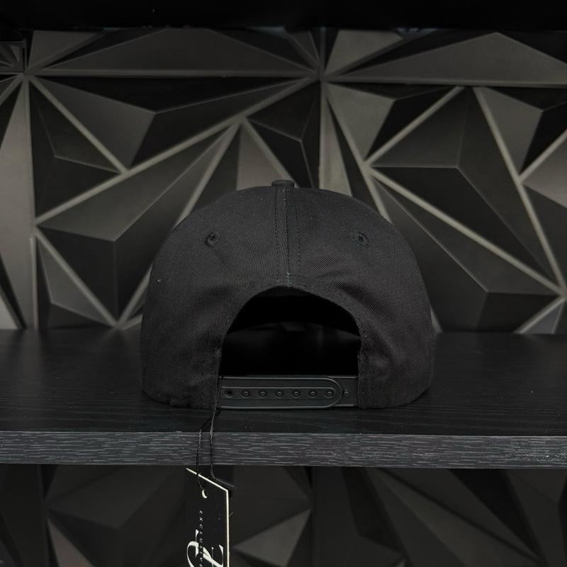 Michoacán México SnapBack hat-black/red suede