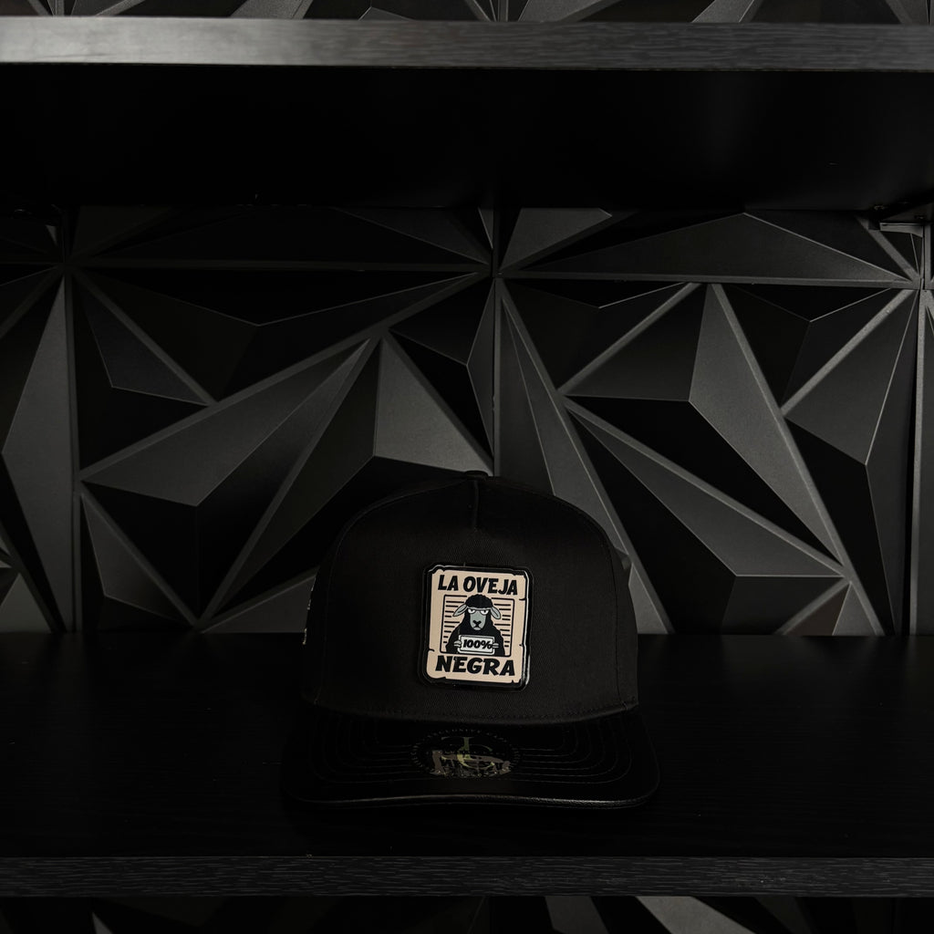 Exclusive Caps La Oveja Negra SnapBack Hat Black/Smooth Leather