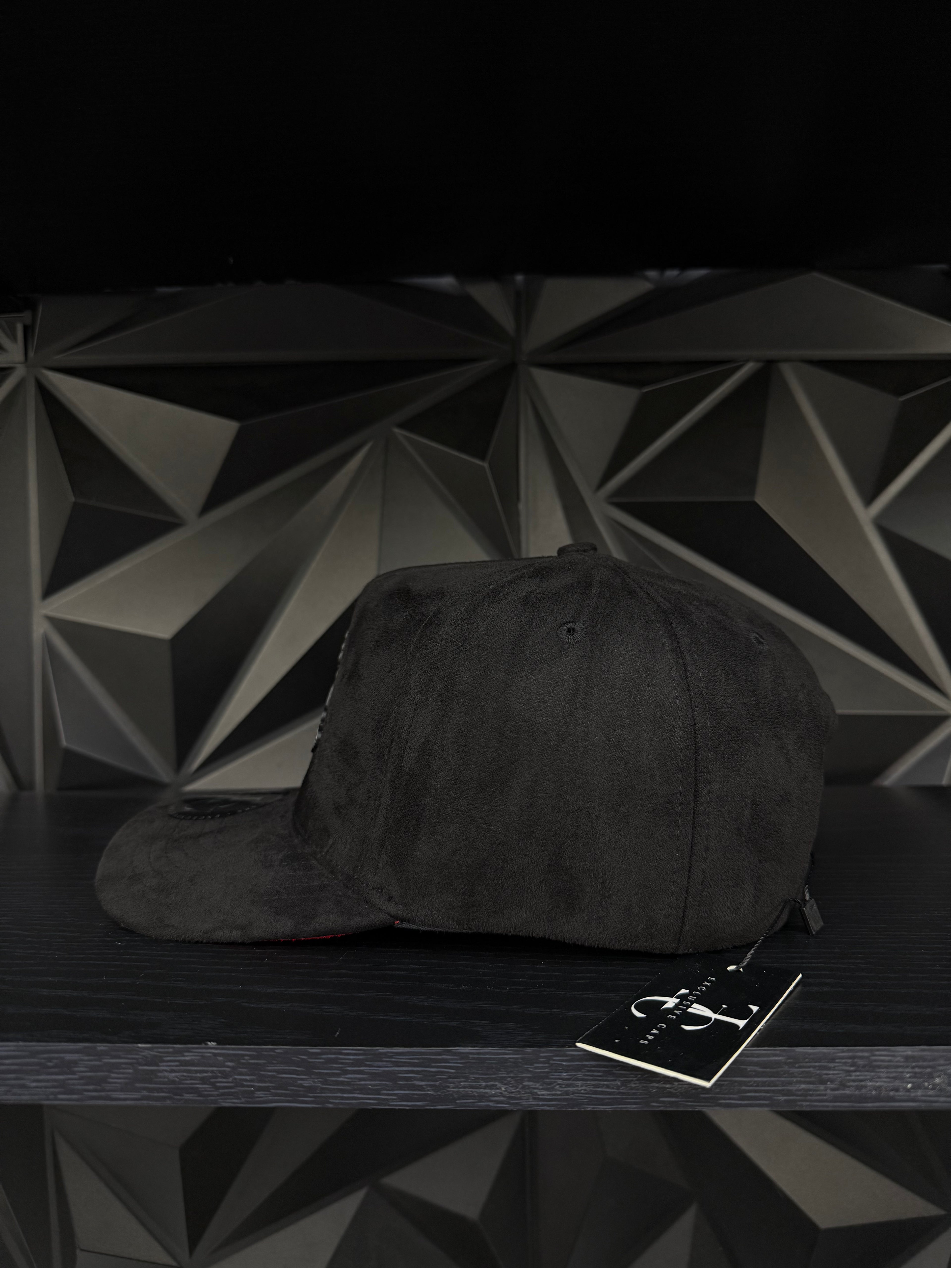 Rugrats Scarface SnapBack hat-black/red suede