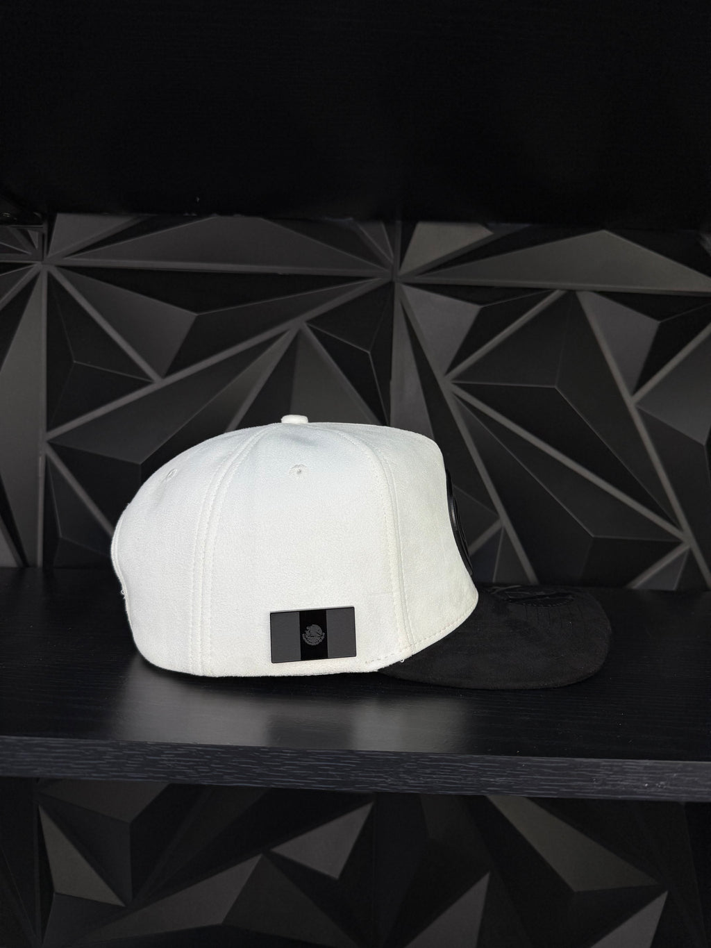América SnapBack hat-White/black