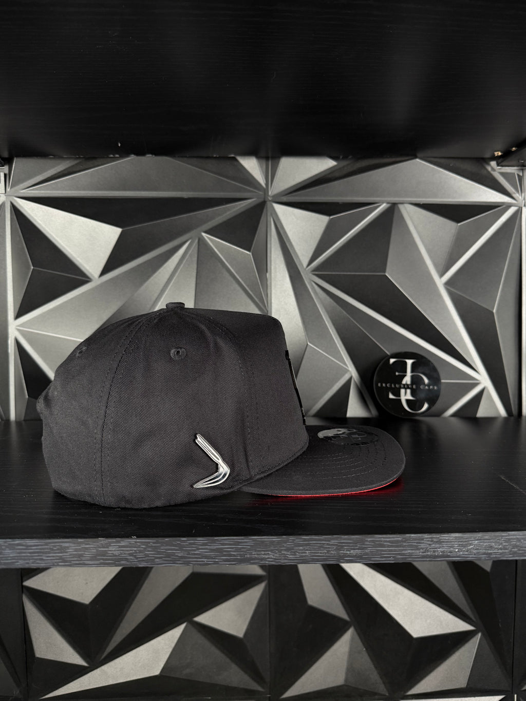 Gallo Black Plate SnapBack Hat-Black/Red Cotton