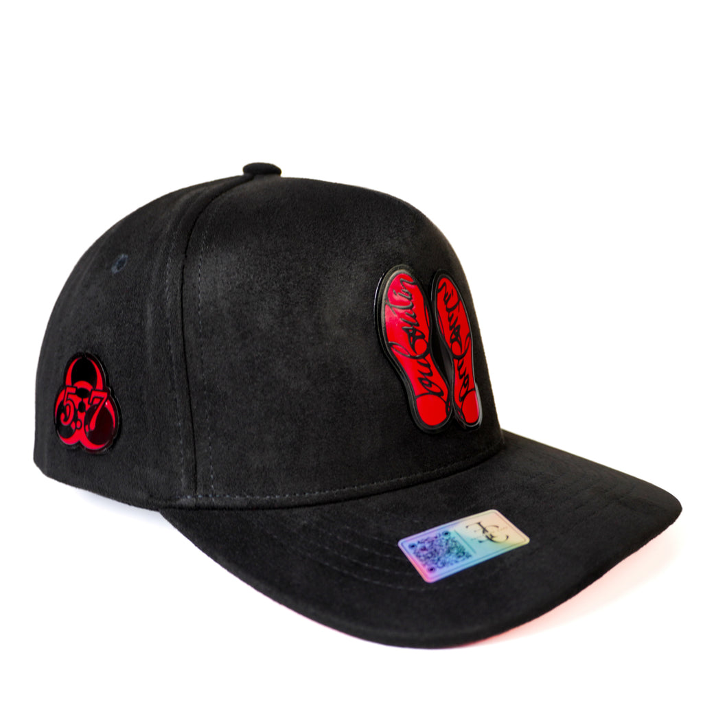 Suela Roja Placa Snapback — Black/Red Suede