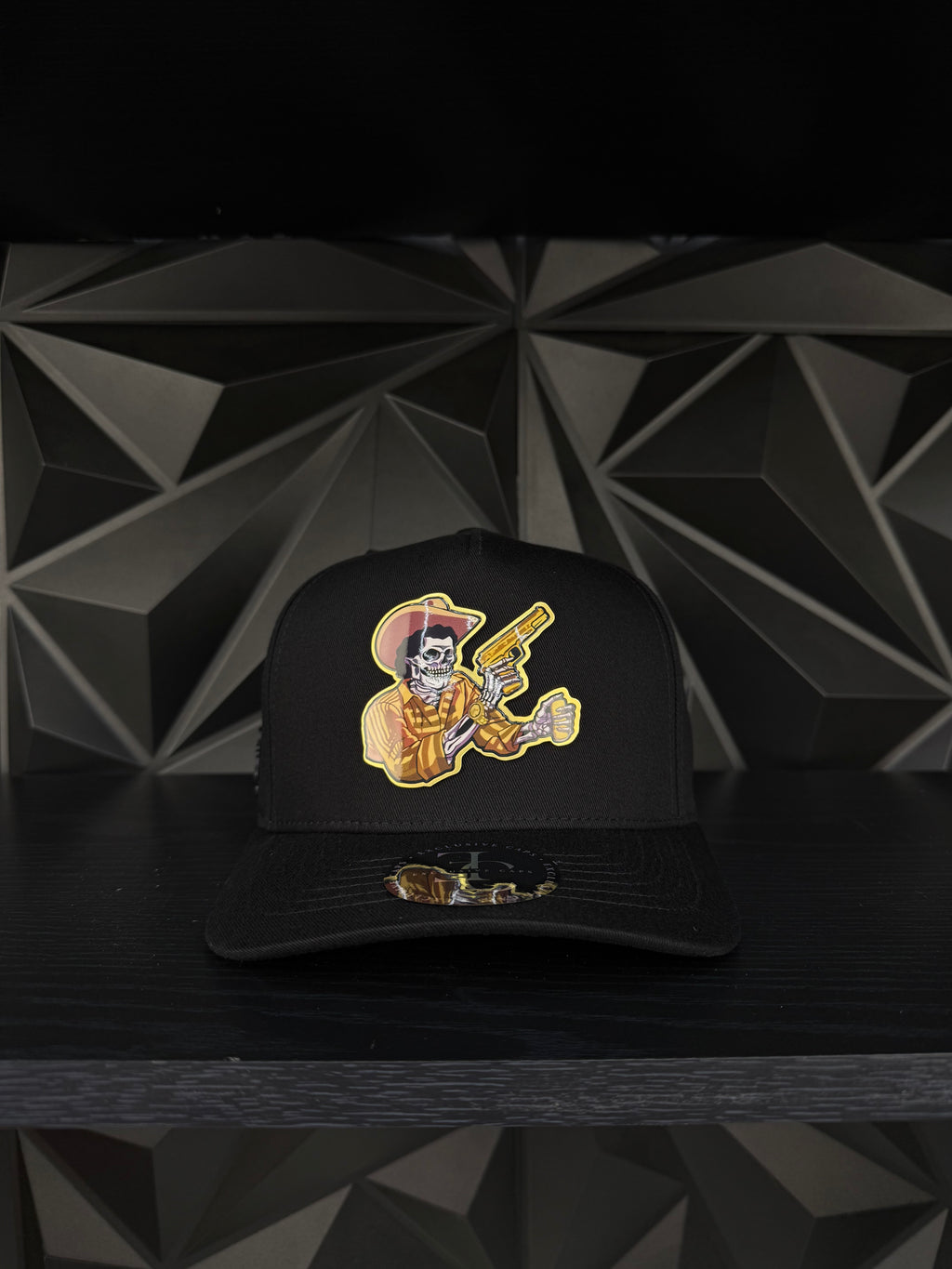 Chalino SnapBack hat-black