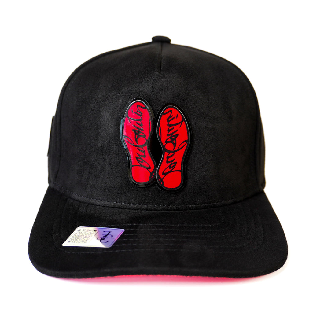 Suela Roja Placa Snapback — Black/Red Suede