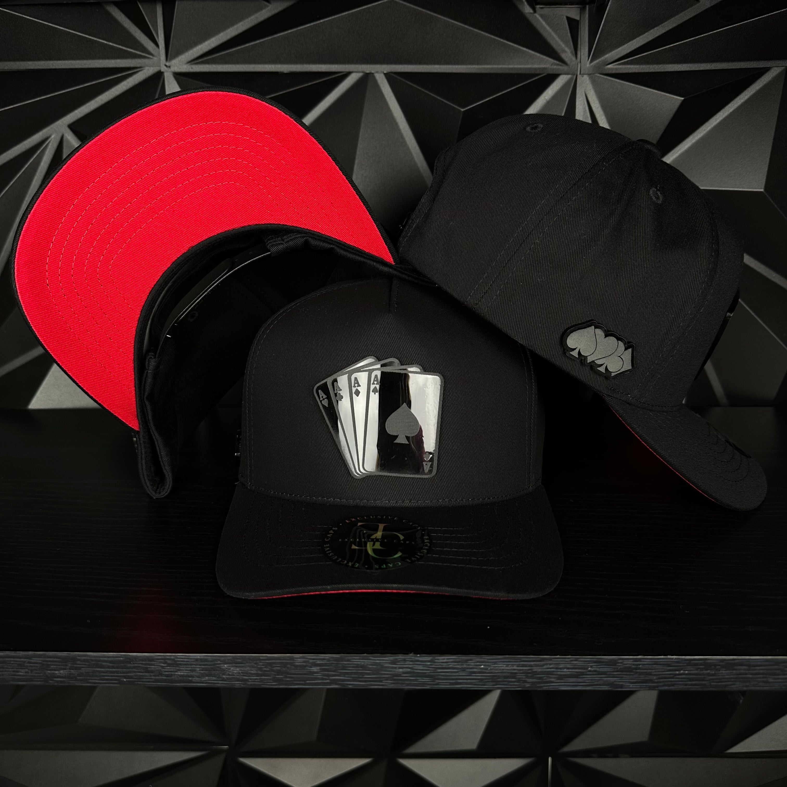 Poker Placa SnapBack Gorra-negra/red