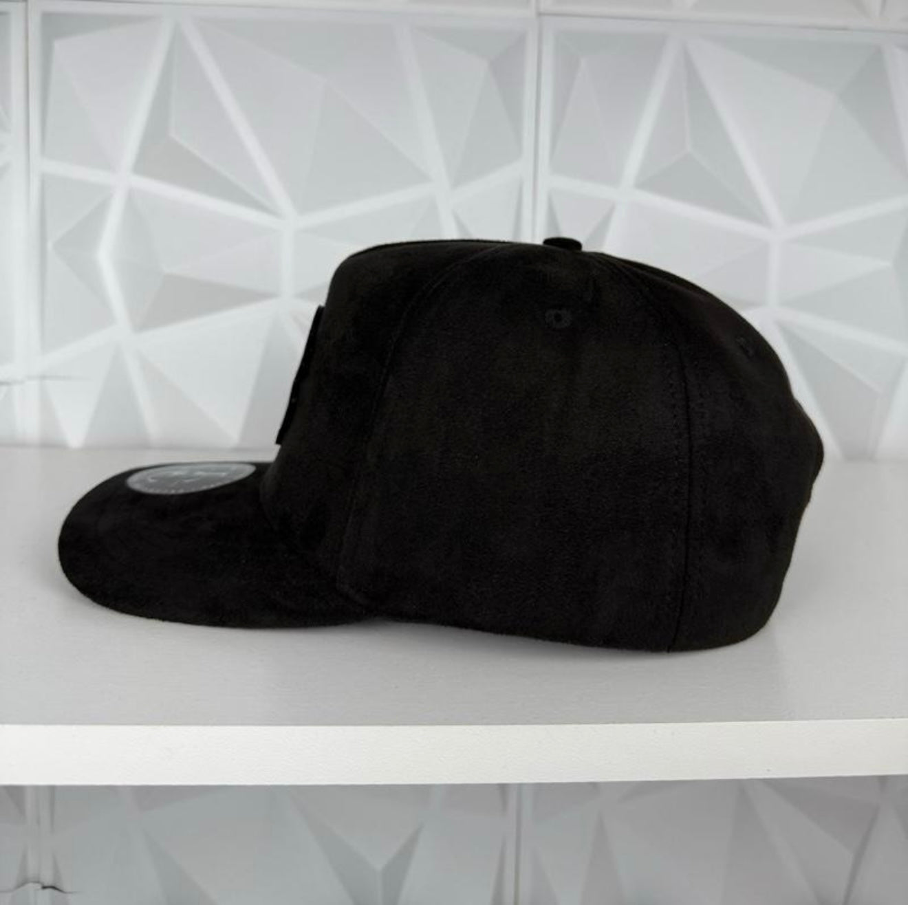 Trébol SnapBack hat-black suede