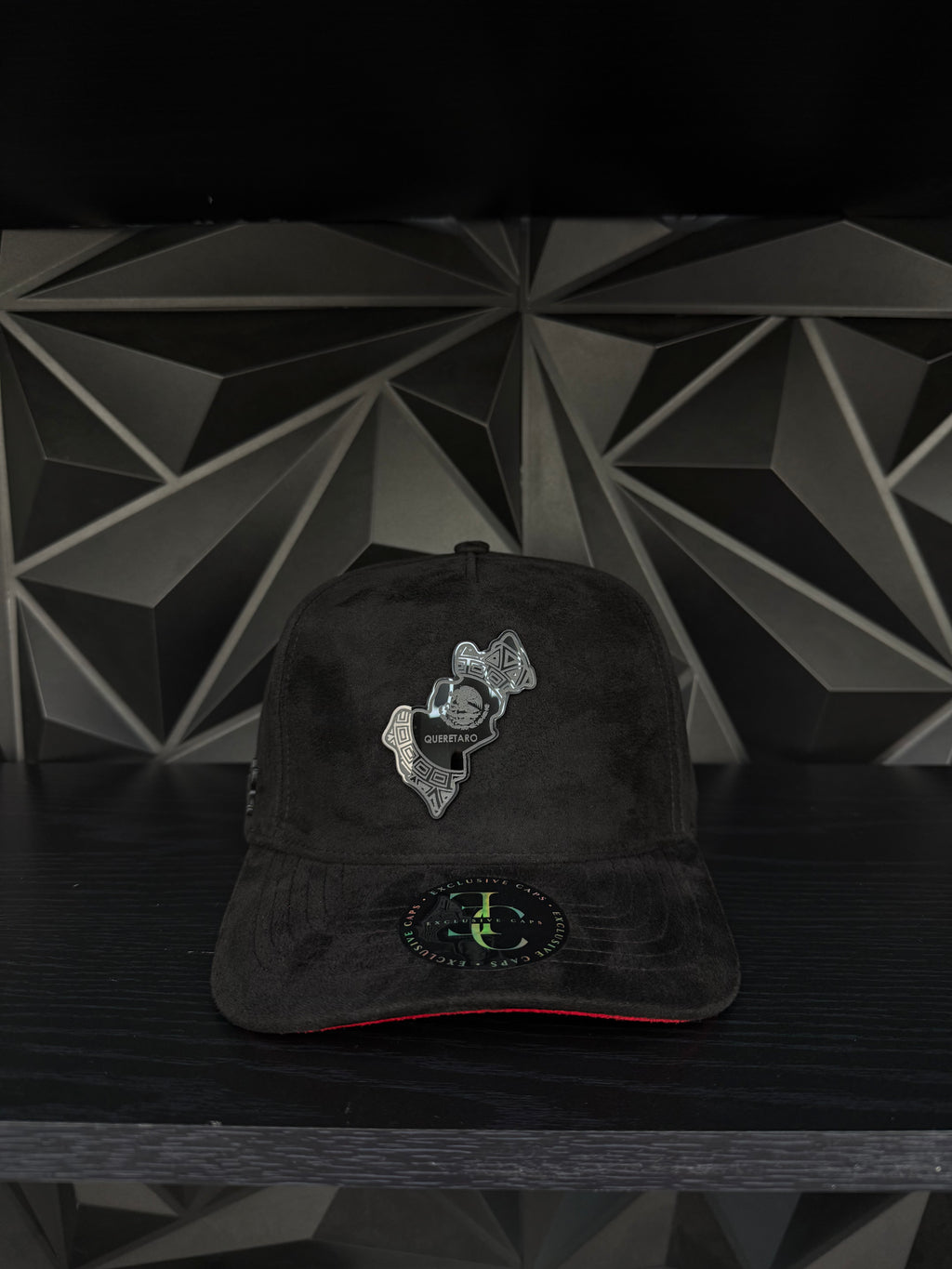 Querétaro México SnapBack hat-black/red suede