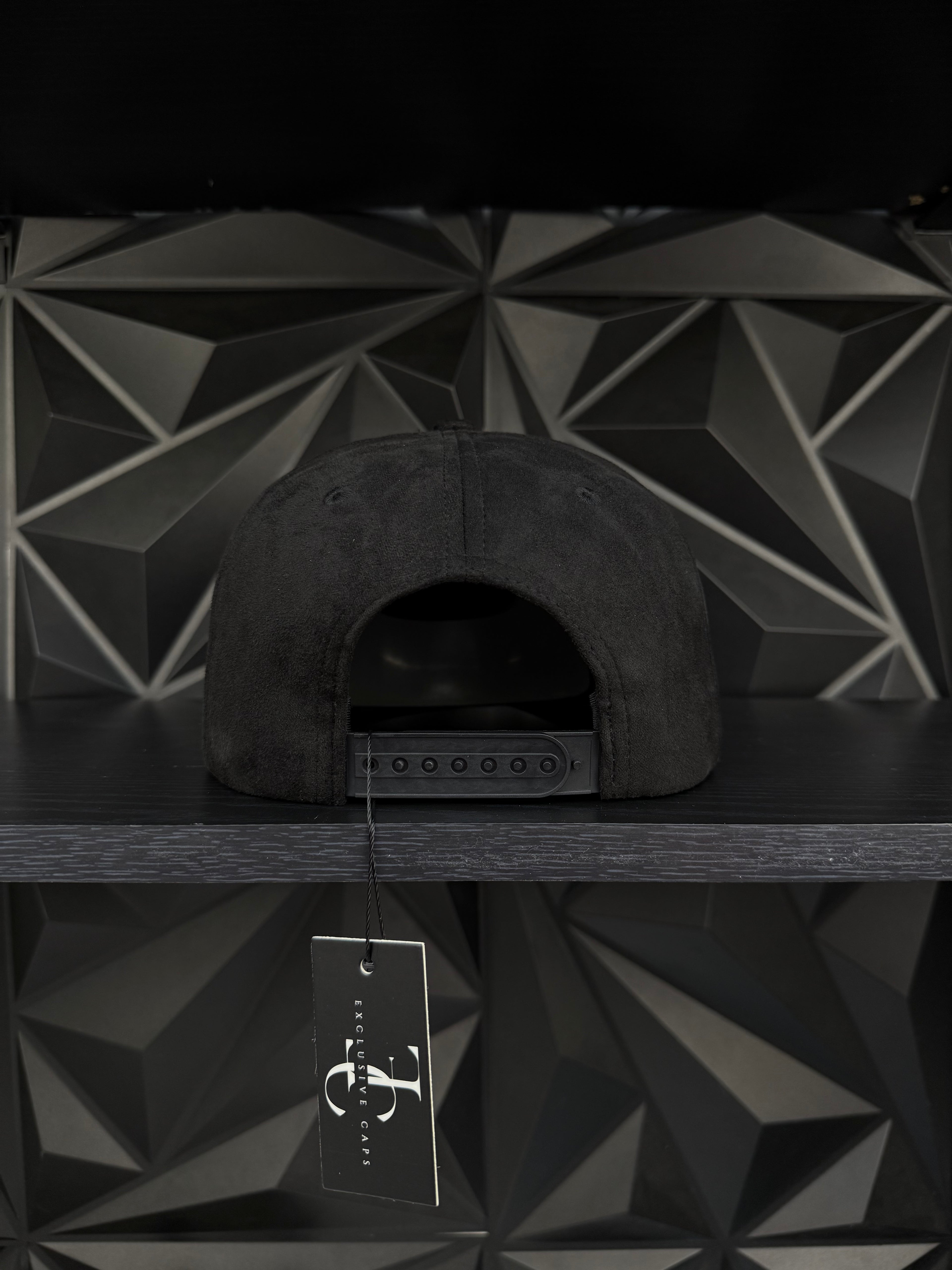 Veracruz México SnapBack hat-black/red suede