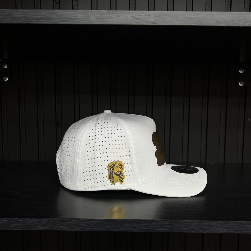 Dios por delante Gold Plate SnapBack Hat