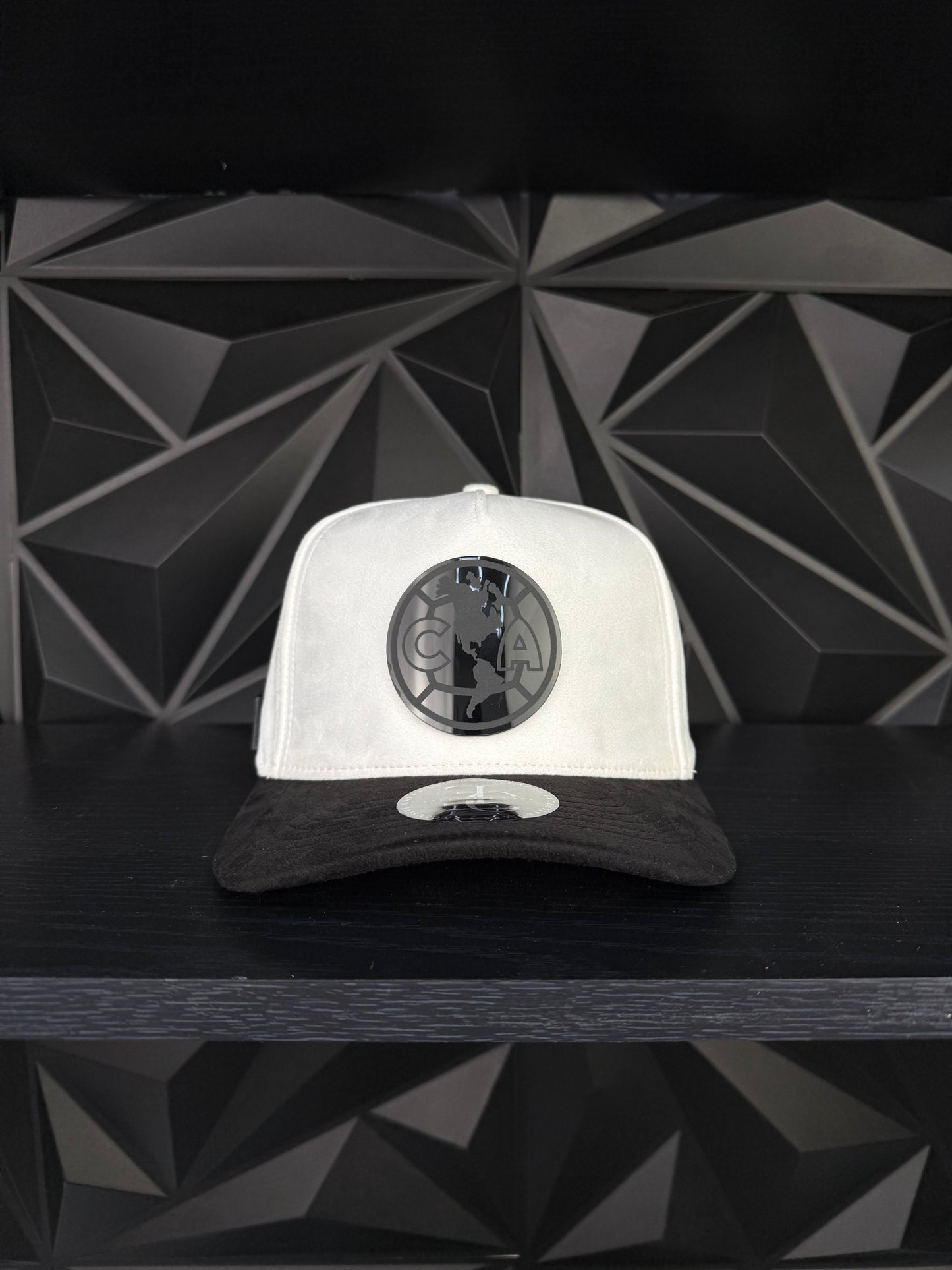 América SnapBack hat-White/black