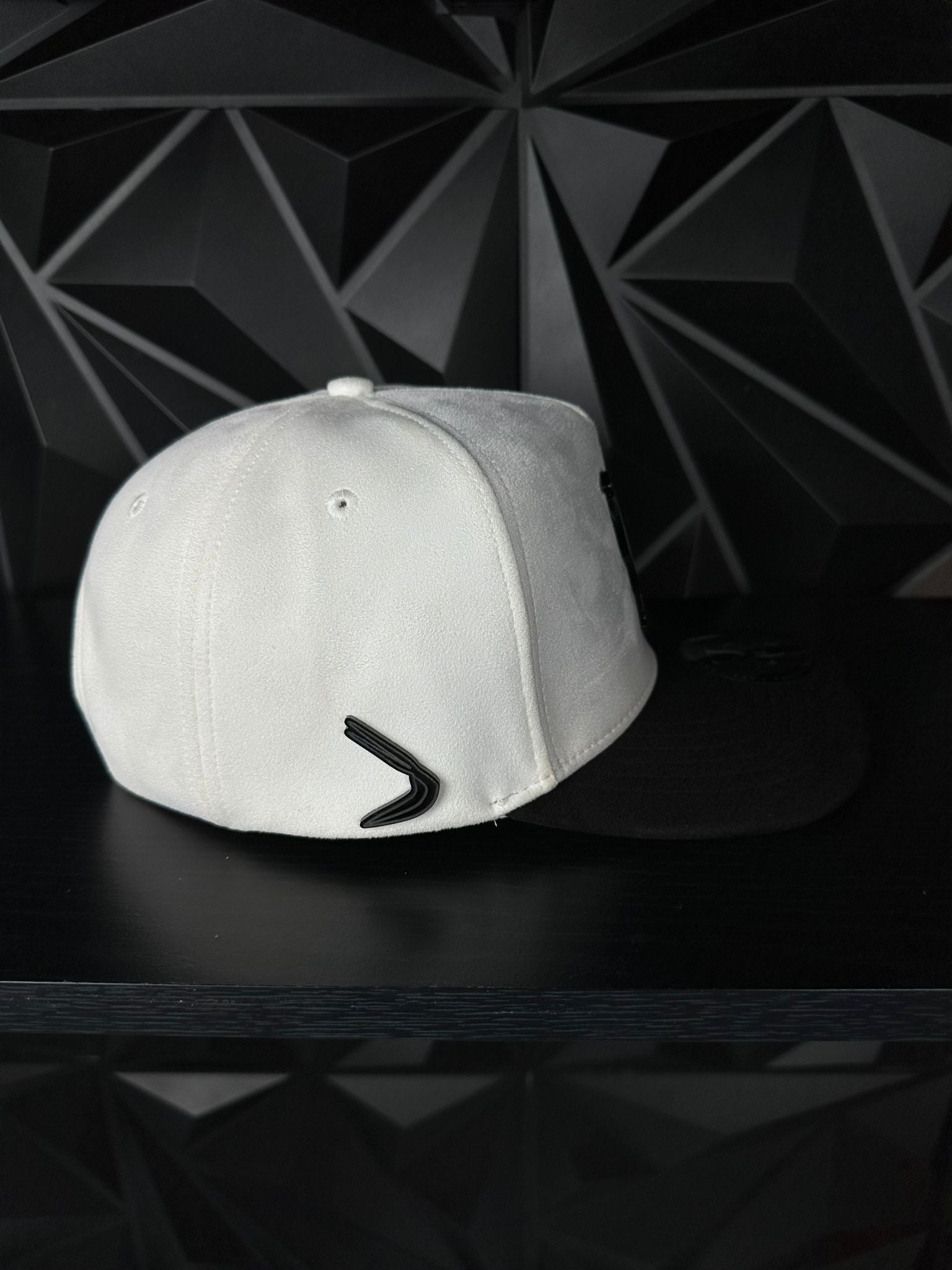 Gallo plate SnapBack hat-white/black