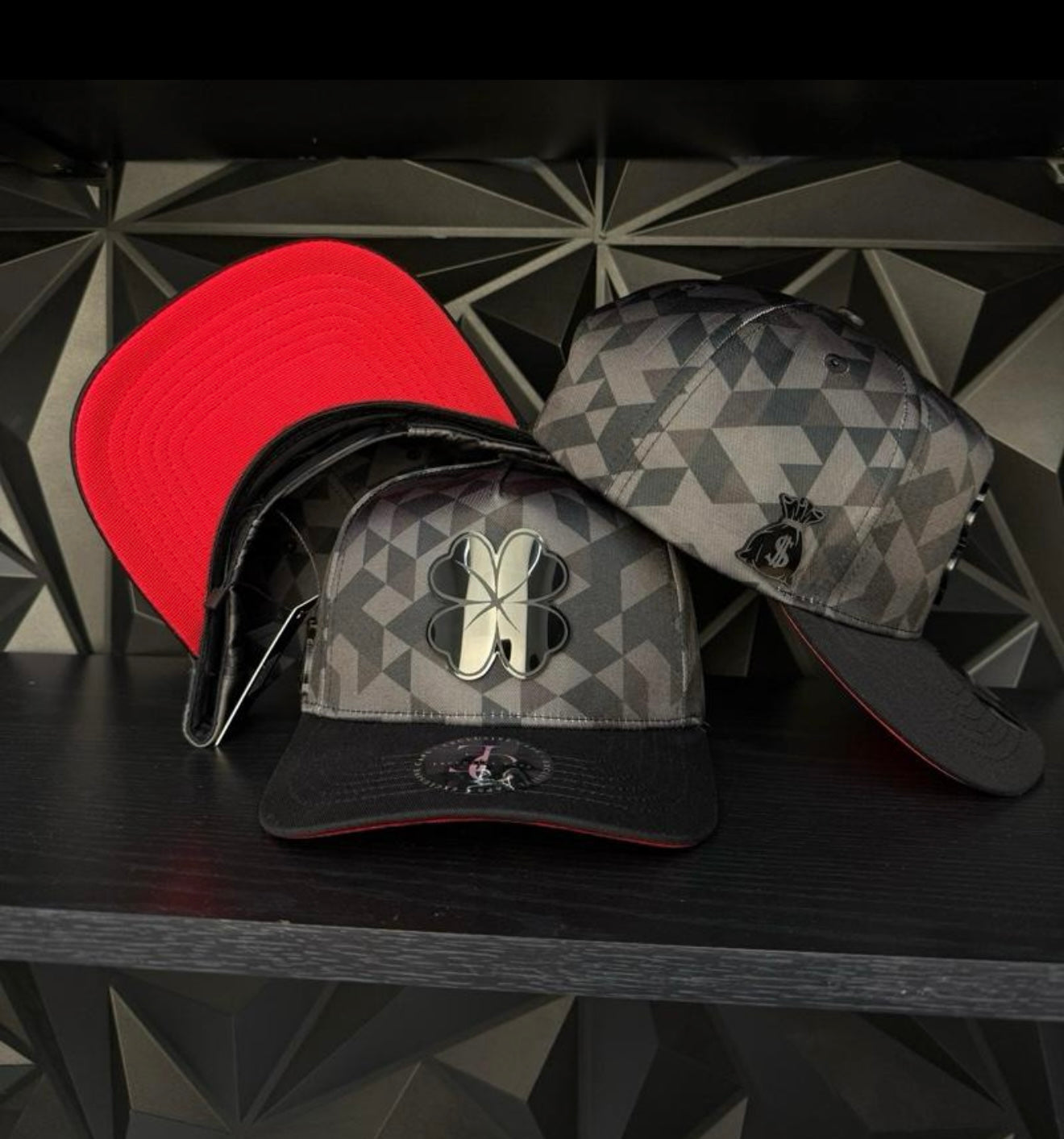 Trébol plate SnapBack hat-grey camo