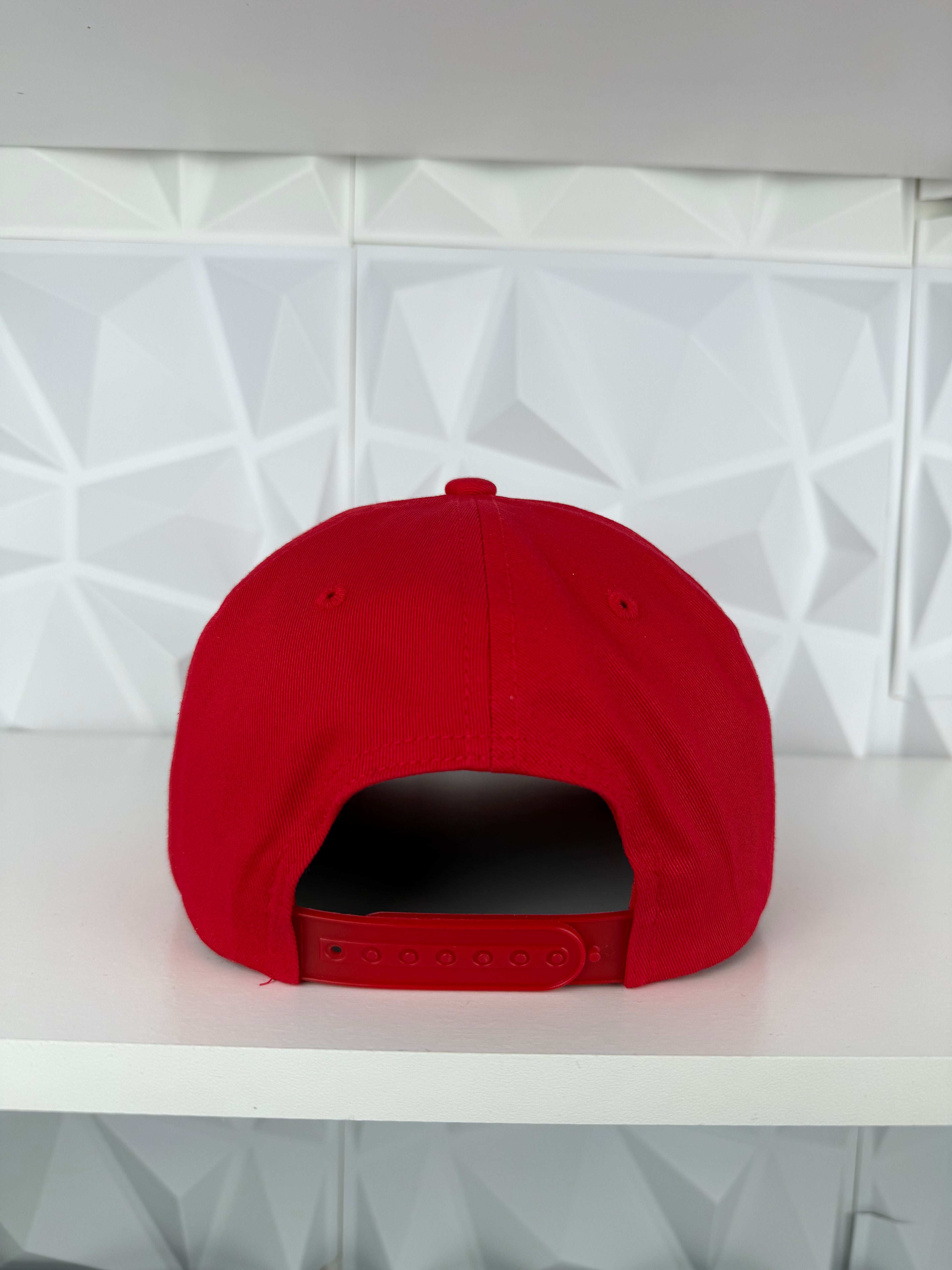 CT Tumbado Placa SnapBack Gorra-Roja Camuflaje