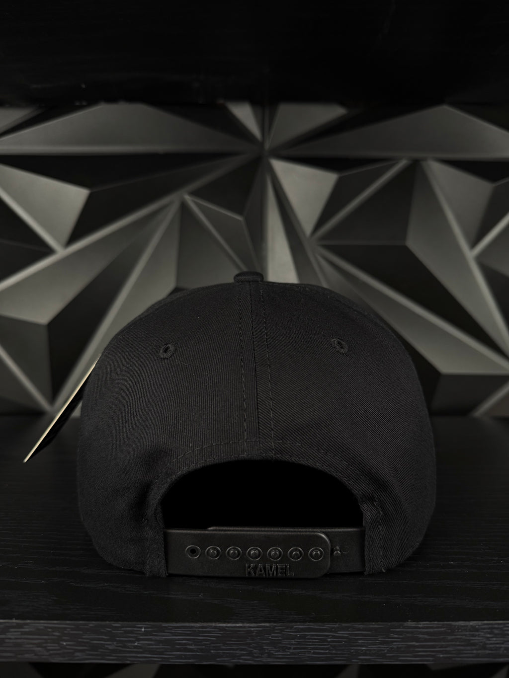 Caballo plate SnapBack hat-black