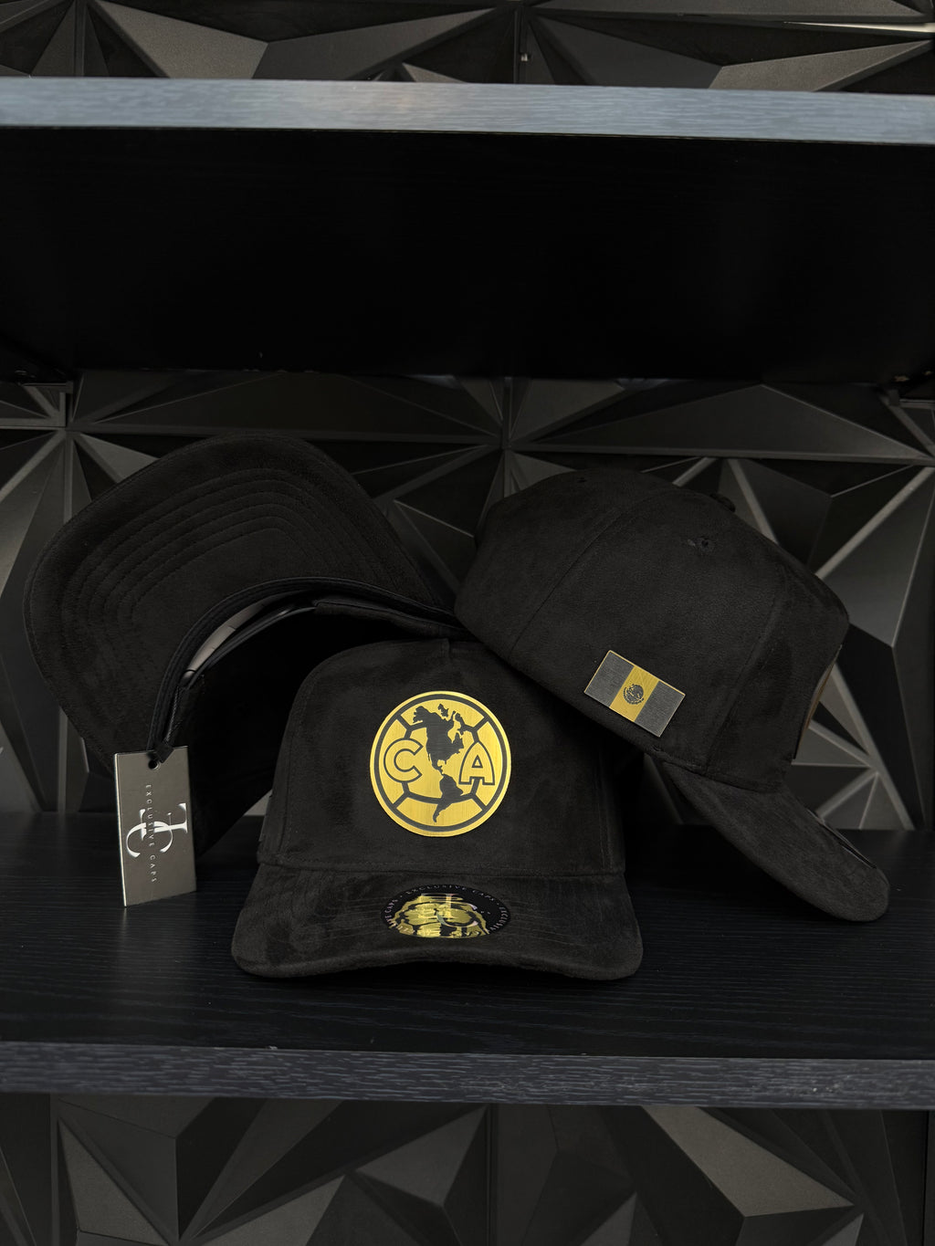 América SnapBack hat-black Suede Gold Plate