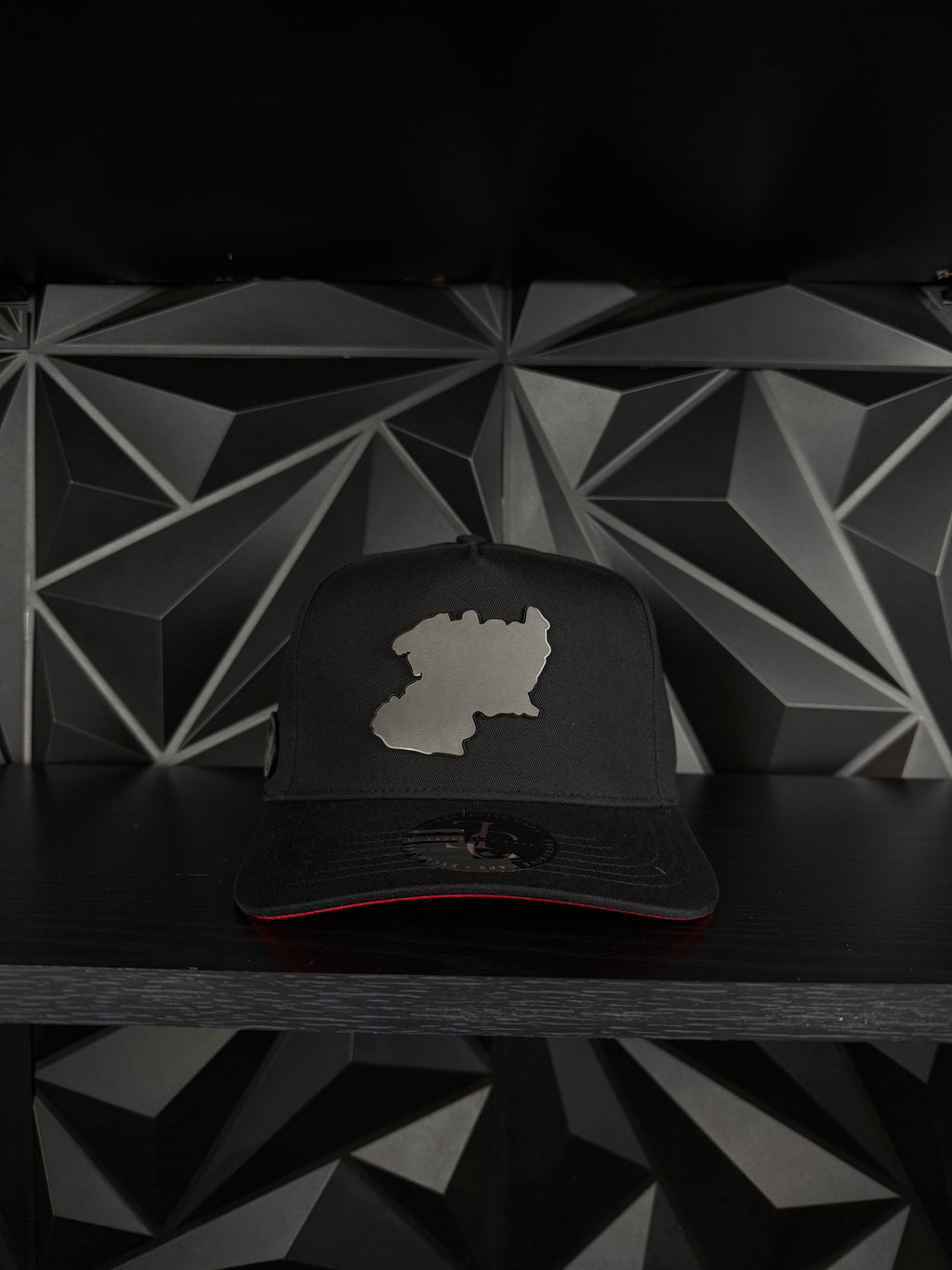 Exclusive Caps Estado de Michoacán SnapBack hat-black/red