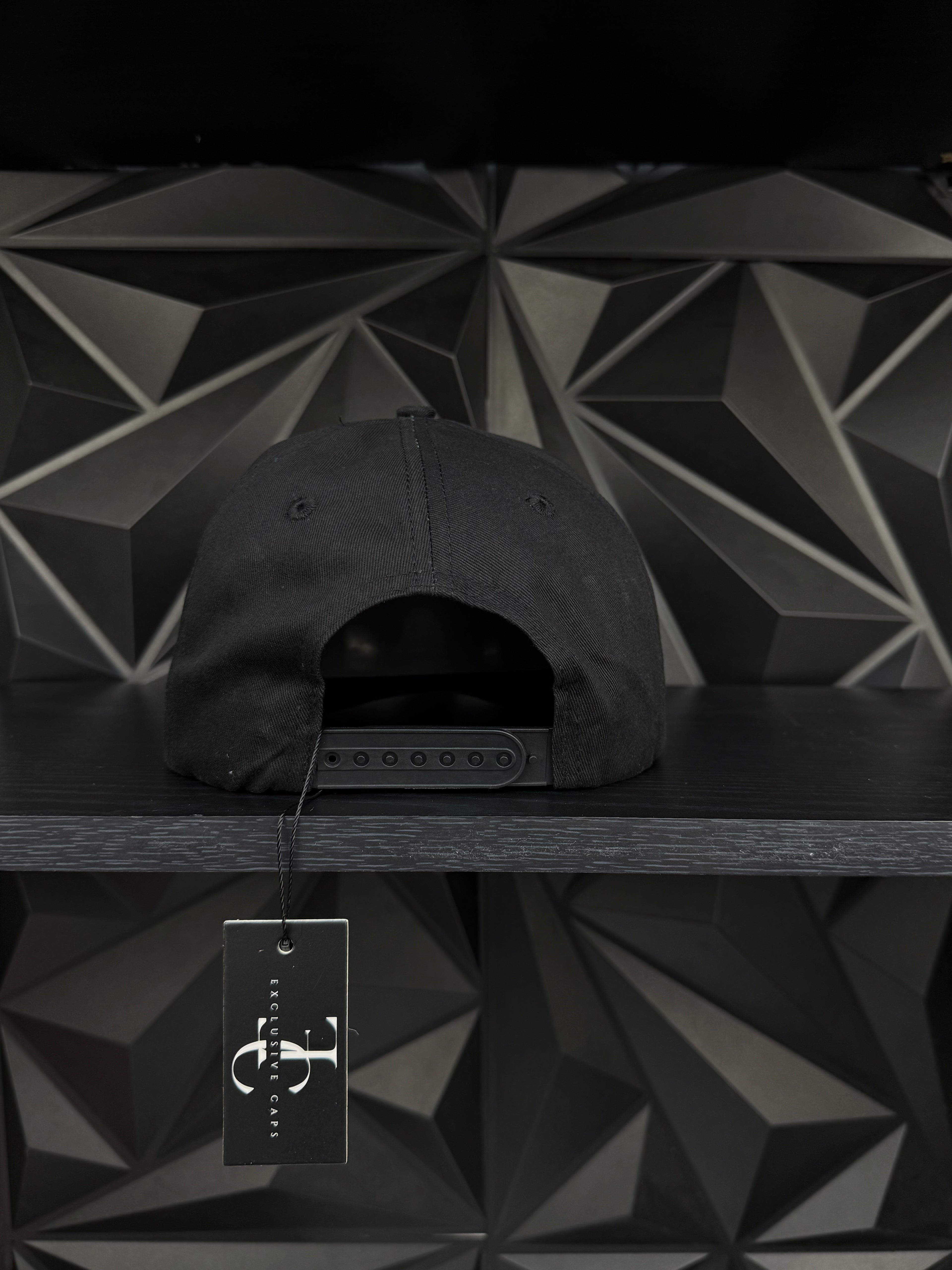 Edipo flechas SnapBack hat-black suede visor