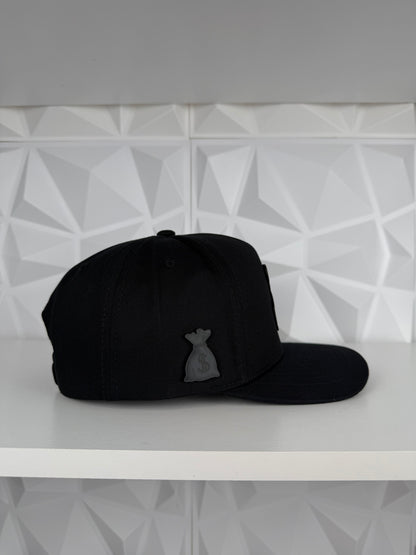 Osito Placa SnapBack Gorra- Negra