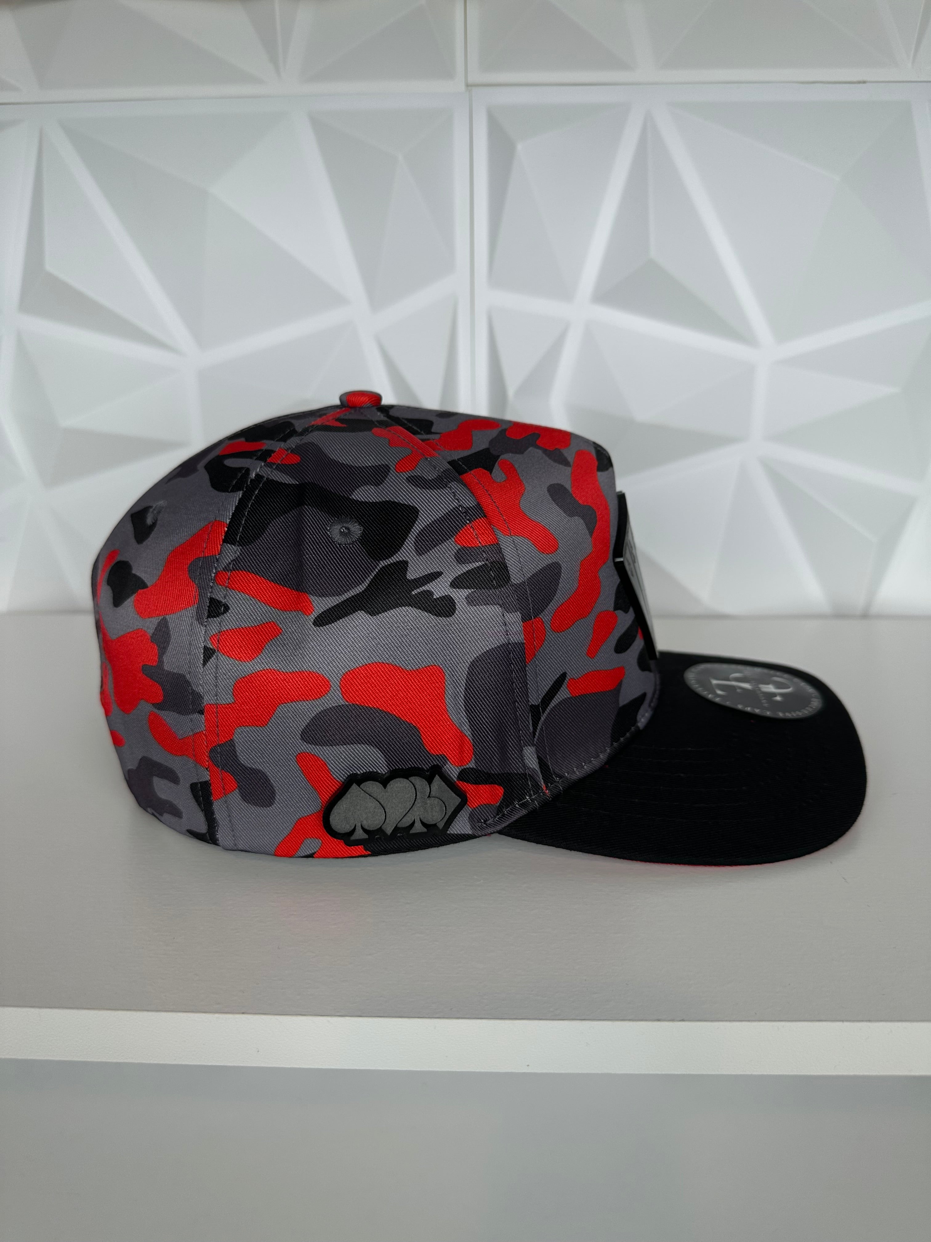 Poker plate SnapBack hat-burgundy camo