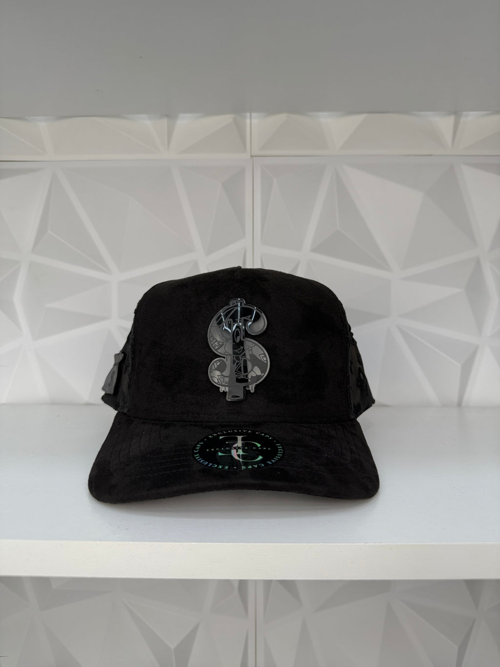 Money Sign SnapBack Gorra- Gamuza Negra