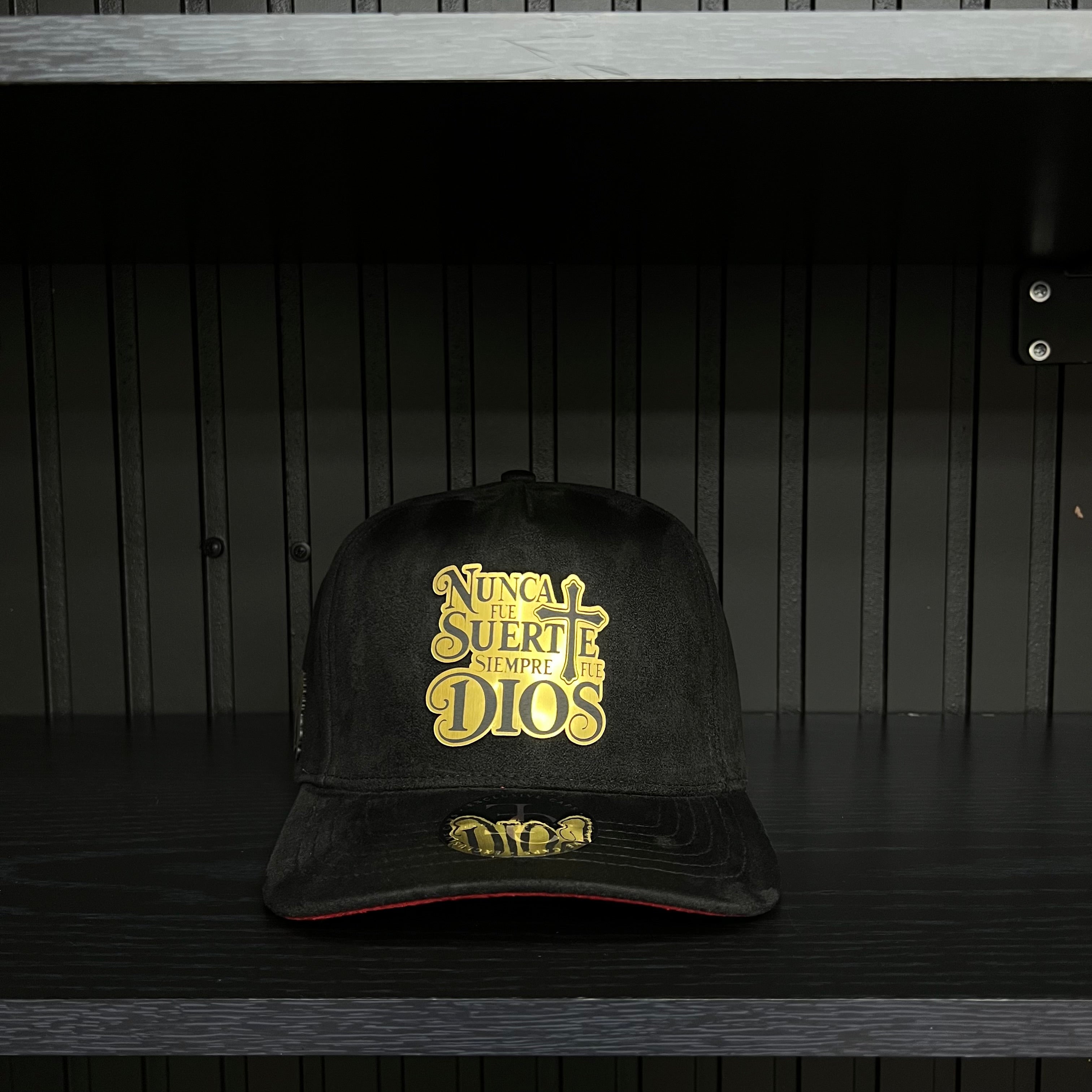 Nunca fue Suerte Gold plate SnapBack Hat