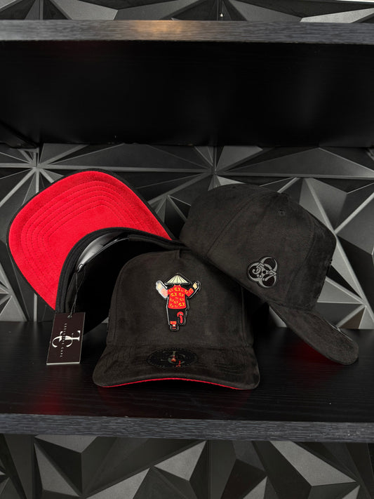 Chino 5.7 SnapBack hat-black/red suede
