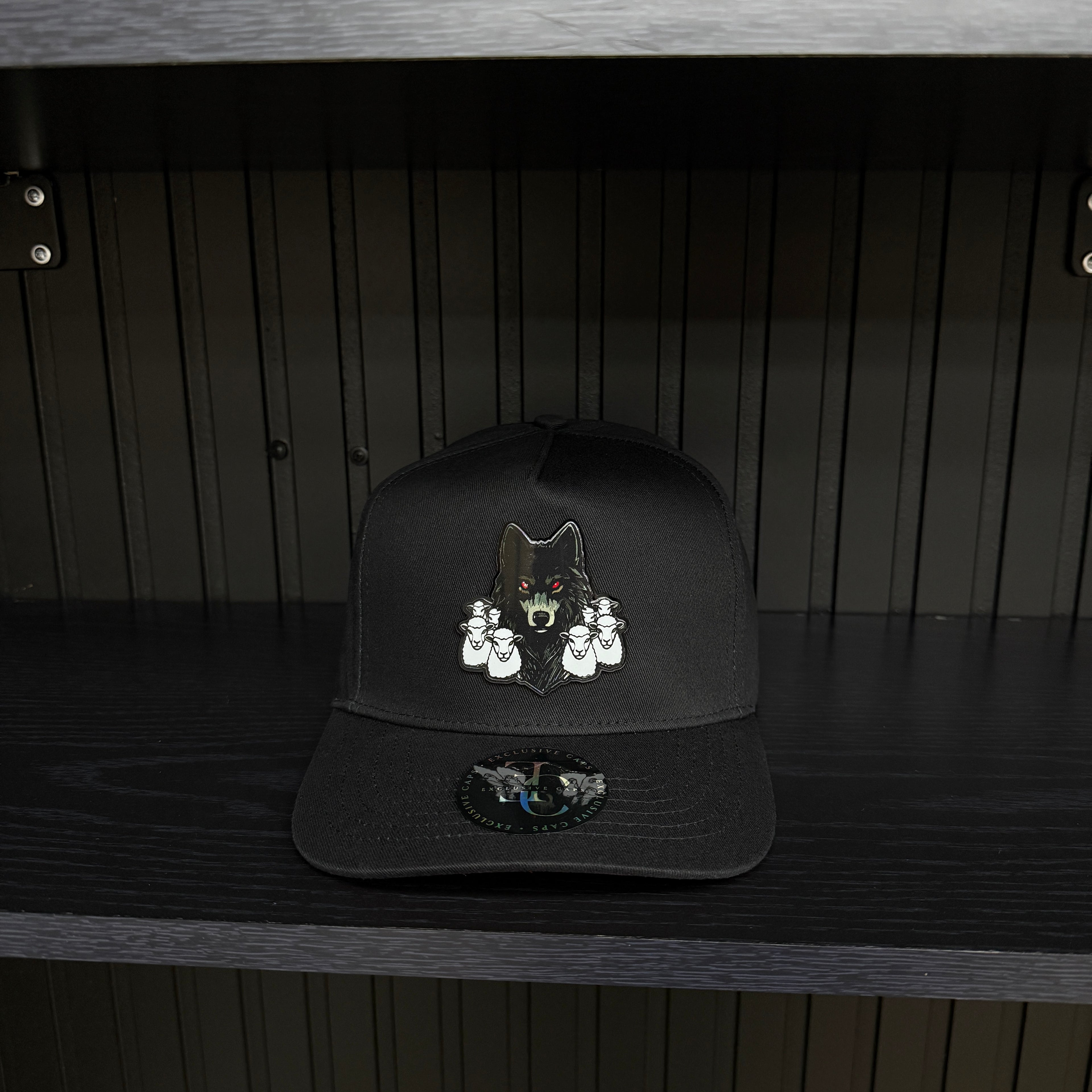 Exclusive Caps El Malo del cuento color plate SnapBack Hat-