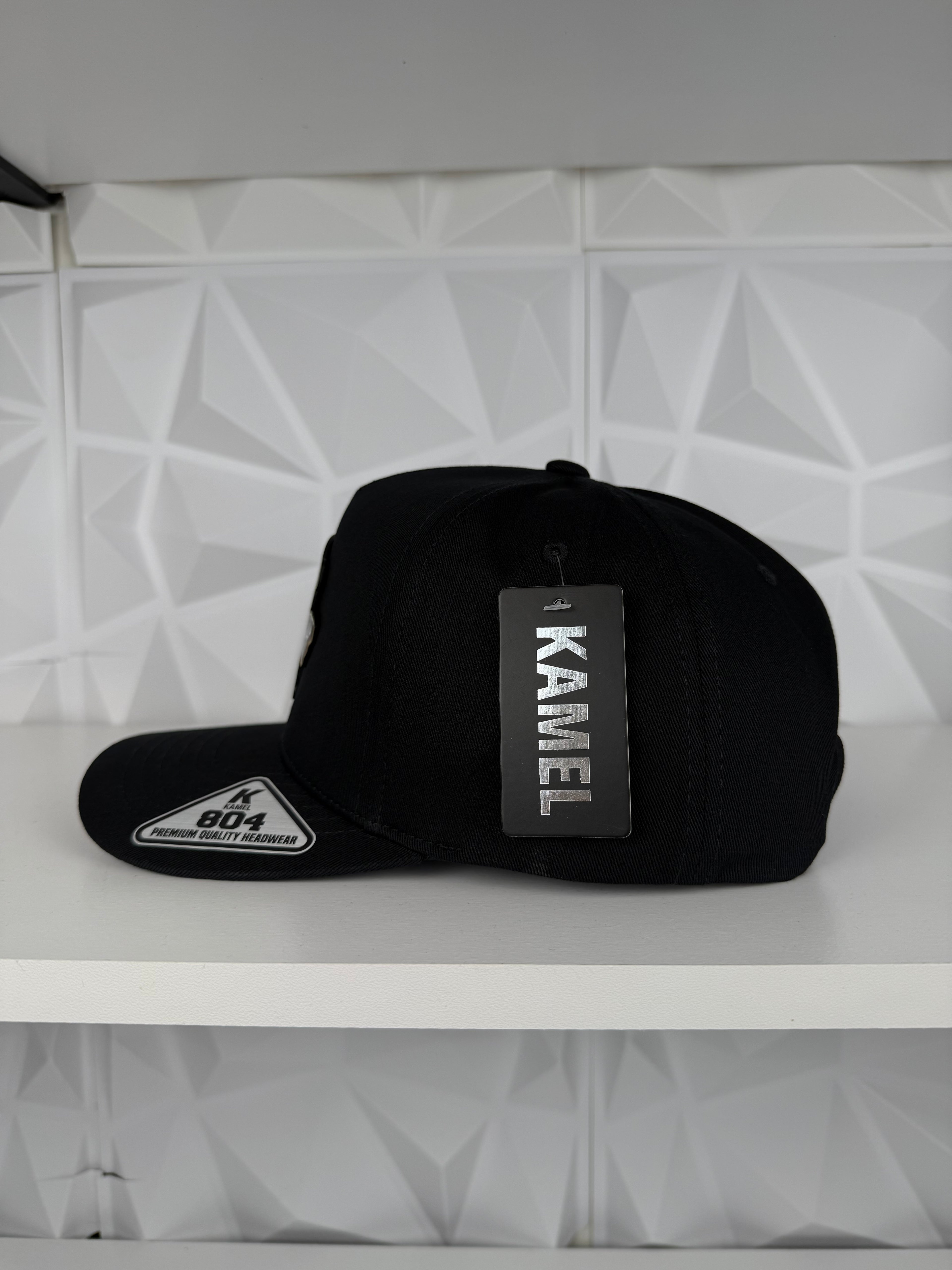 Simi Placa SnapBack Gorra-Negra