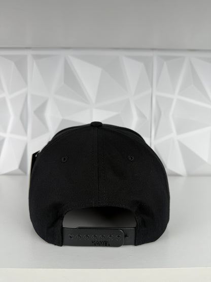 Poker Placa SnapBack Gorra- Negra