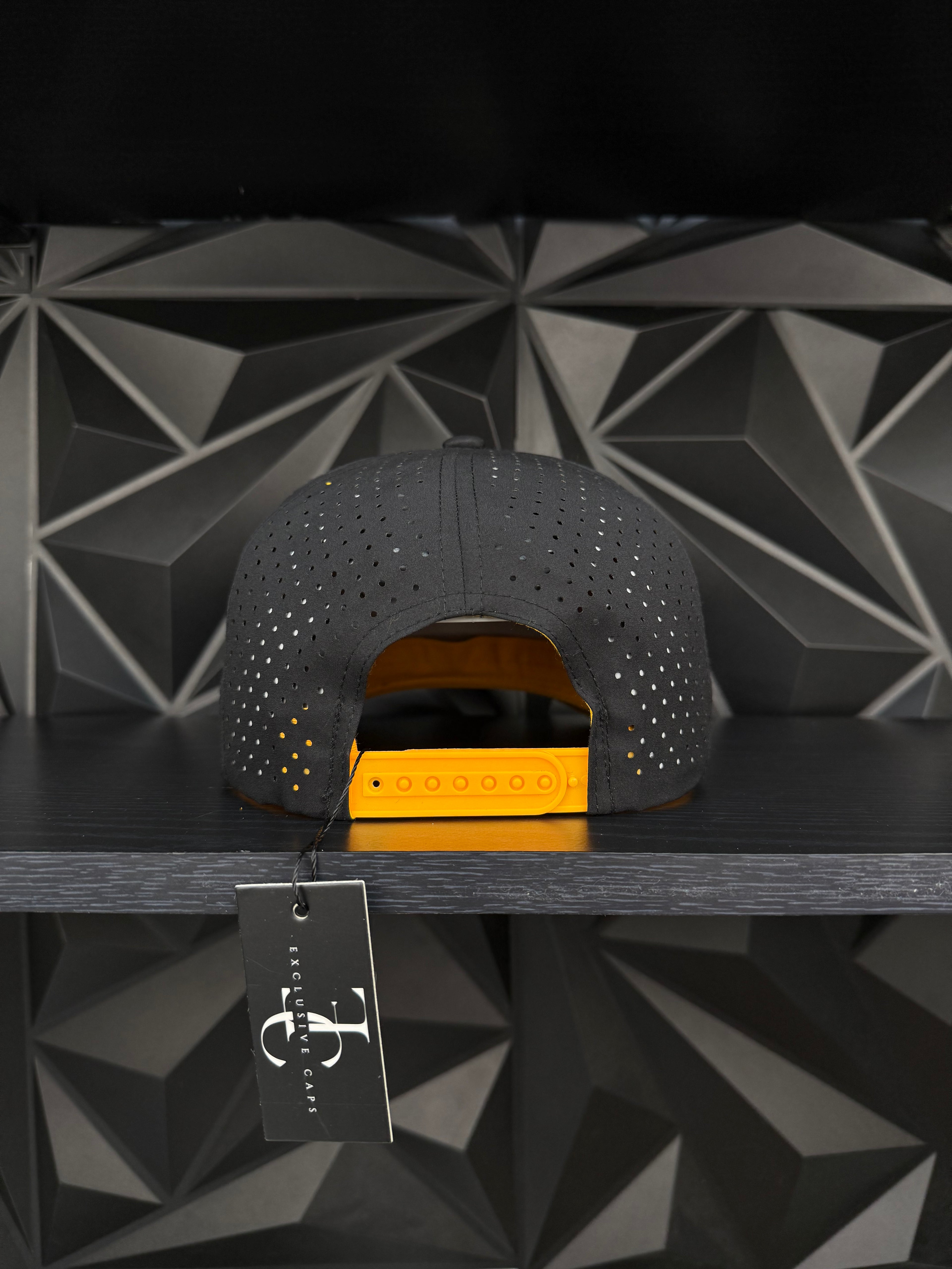 América SnapBack hat-black/yellow Hydro Color Plate