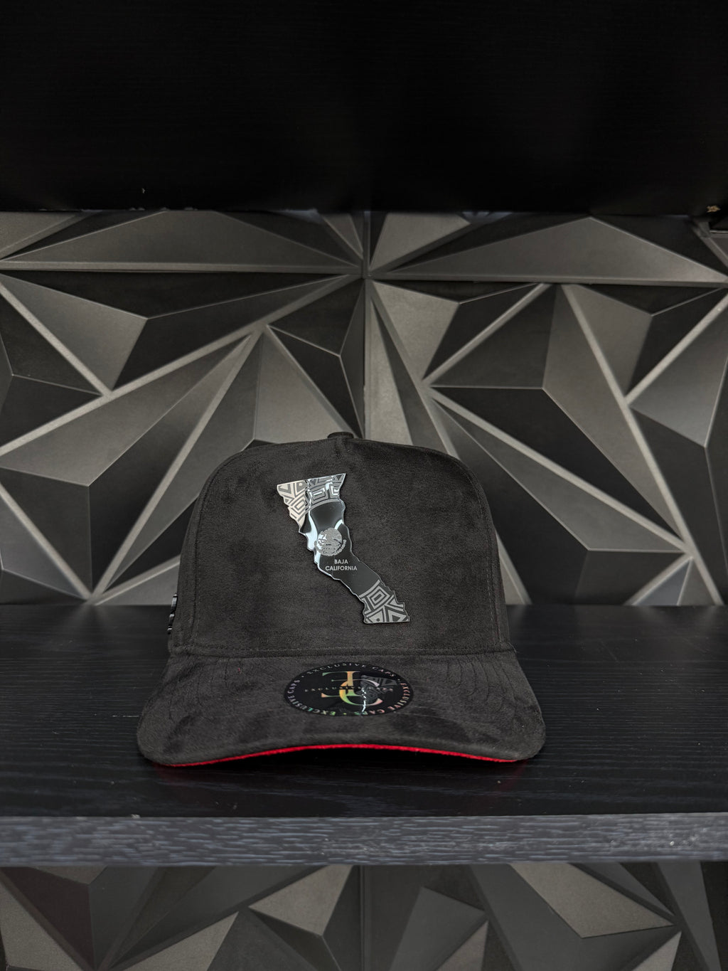 Baja California México SnapBack hat-black/red suede