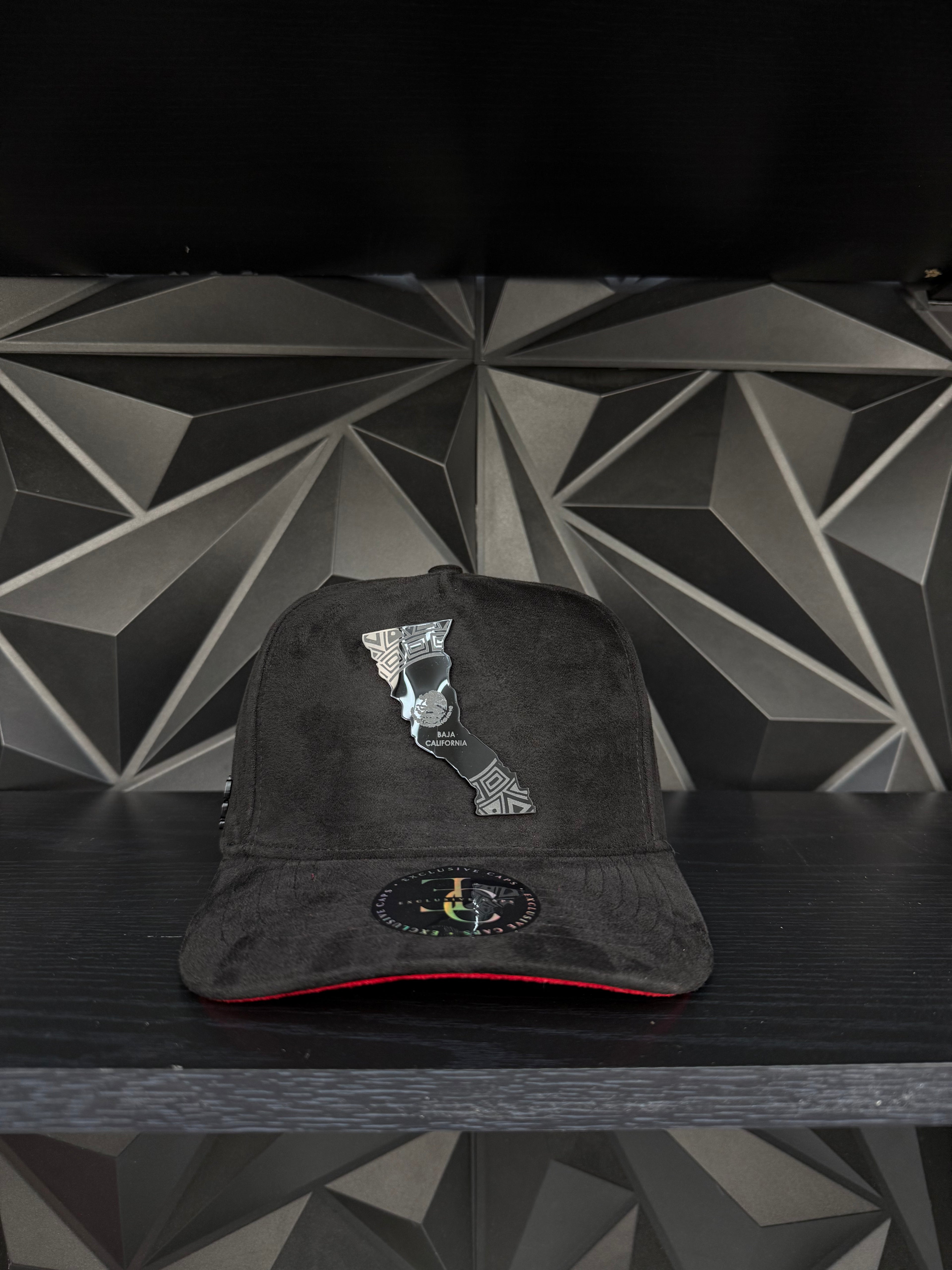 Baja California México SnapBack hat-black/red suede