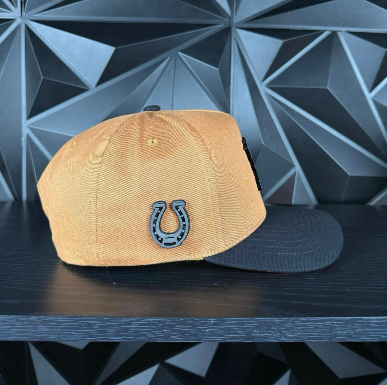 Caballo plate SnapBack hat - brown