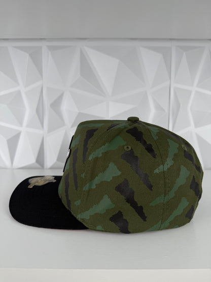 Mitotes Placa SnapBack gorra-verde camuflaje