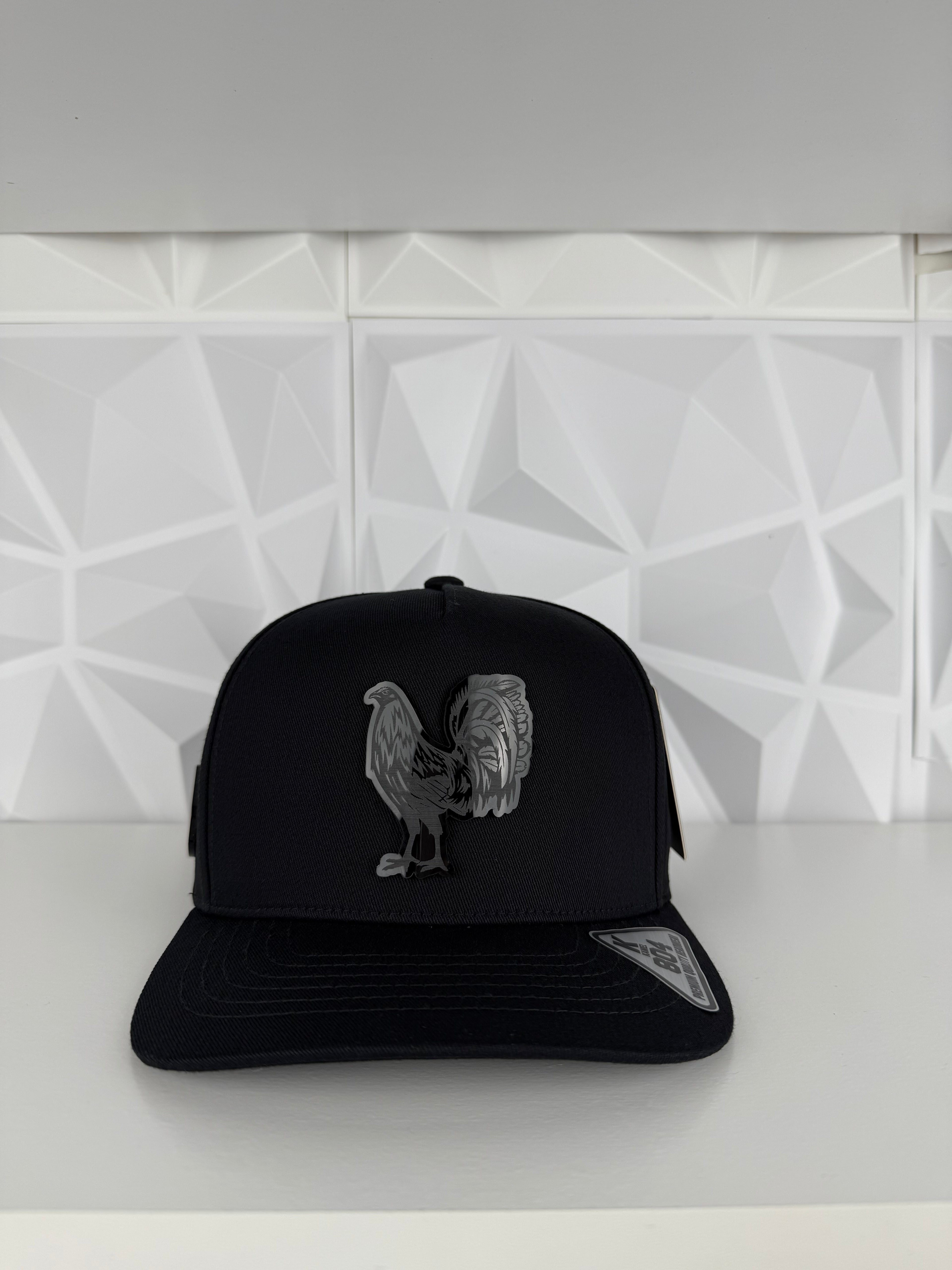 Gallo Placa SnapBack Gorra- Negra