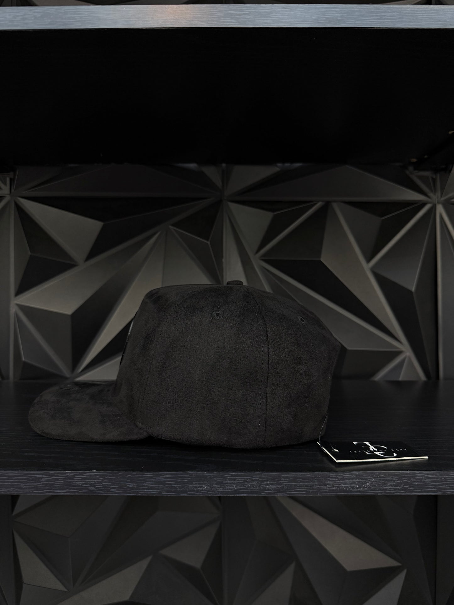 América SnapBack hat-Black Suede Black Plate