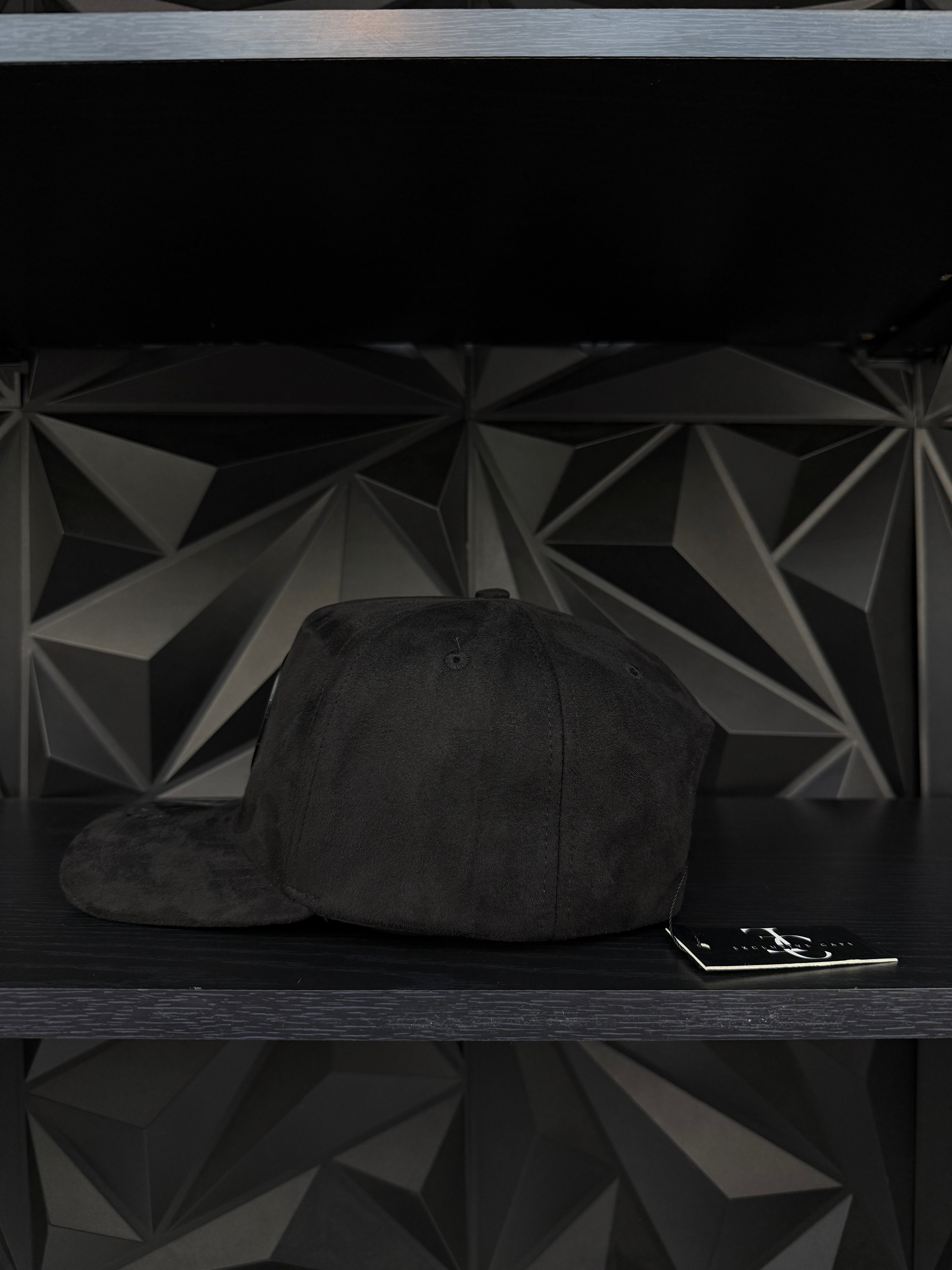 América SnapBack hat-Black Suede Black Plate