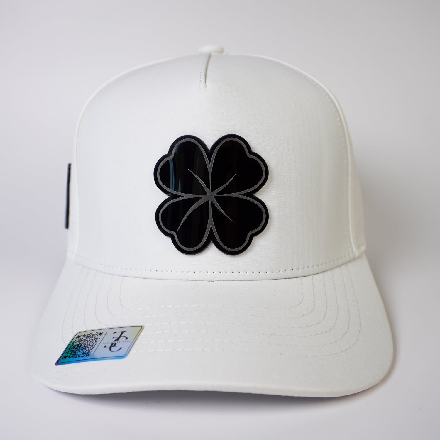 Trebol Blanco Hydro Snapback Hat