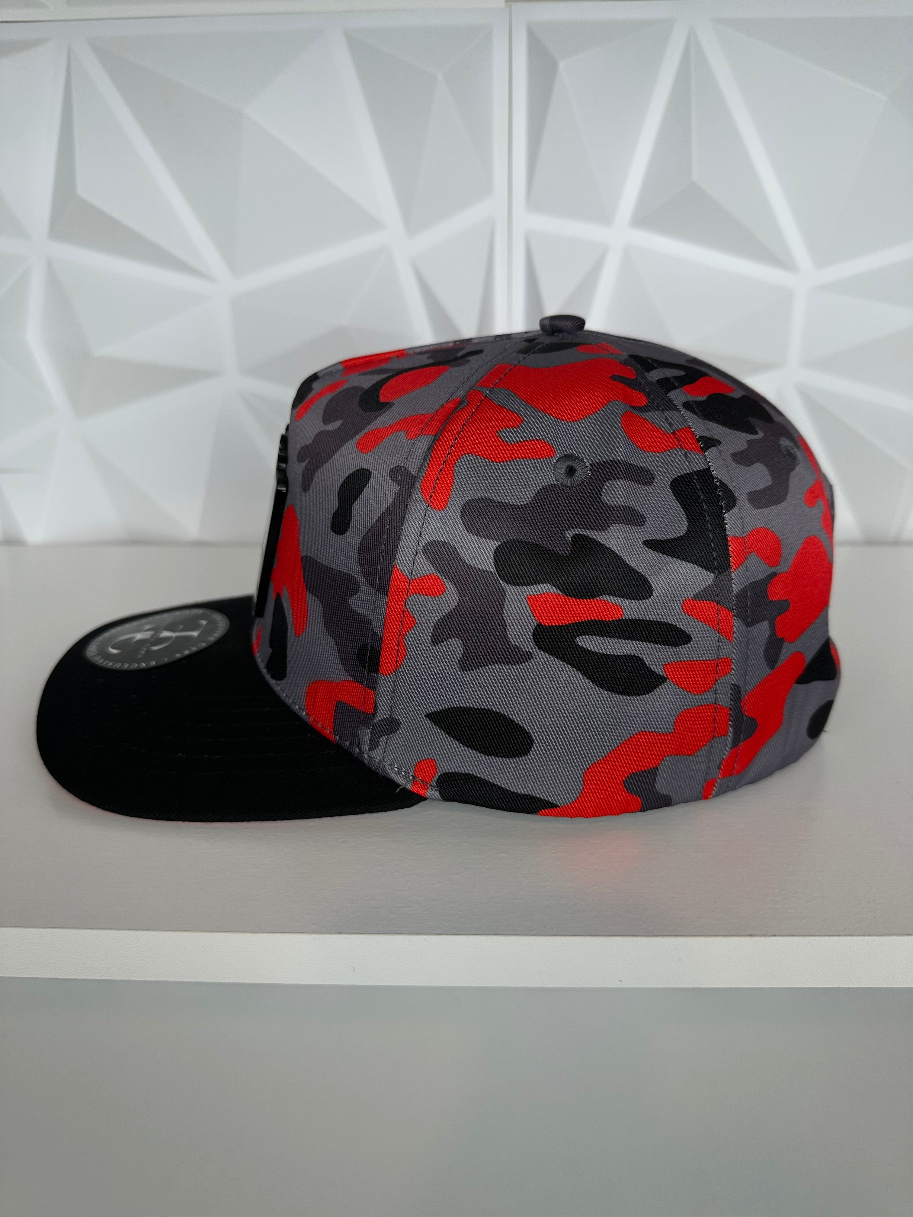 Poker plate SnapBack hat-burgundy camo