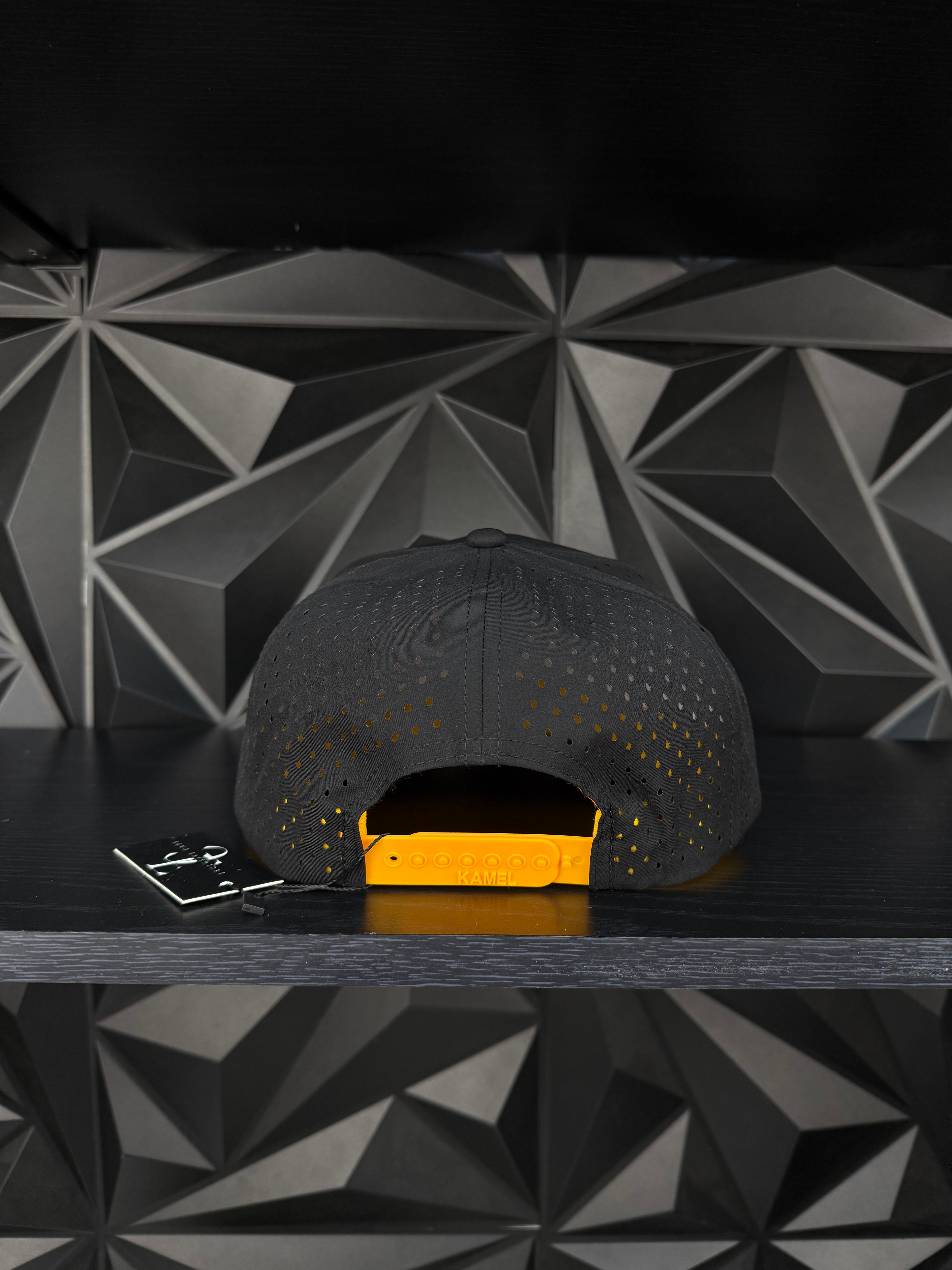 América SnapBack hat-Black/Yellow Hydro Gold Plate