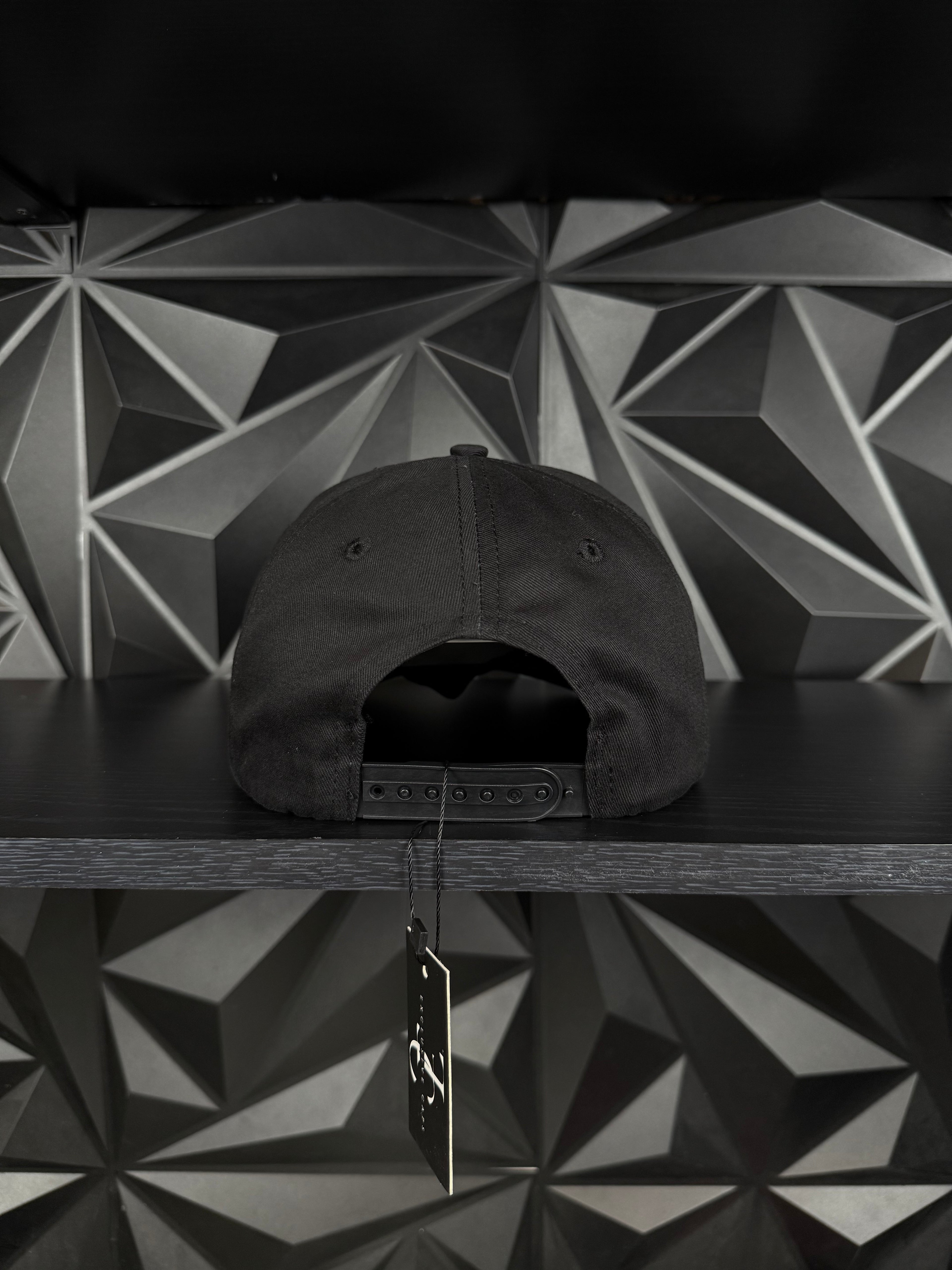 Pitufo SnapBack hat-black suede visor